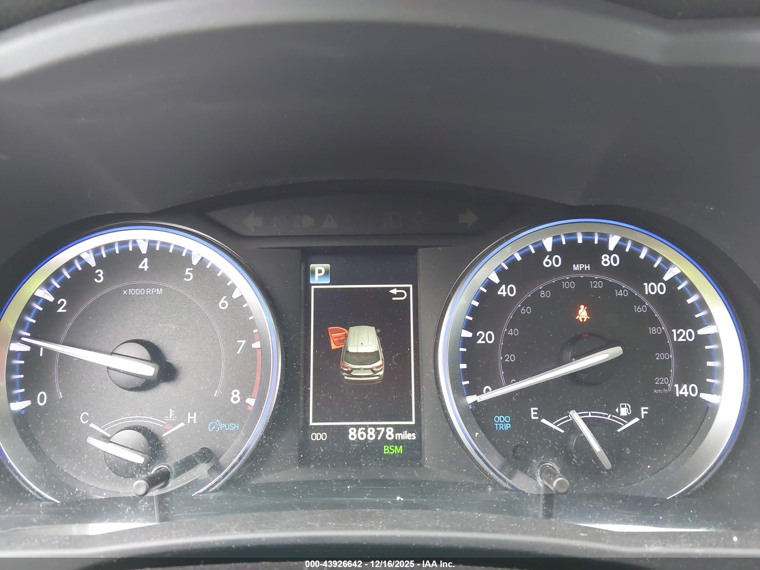 TOYOTA HIGHLANDER image 7