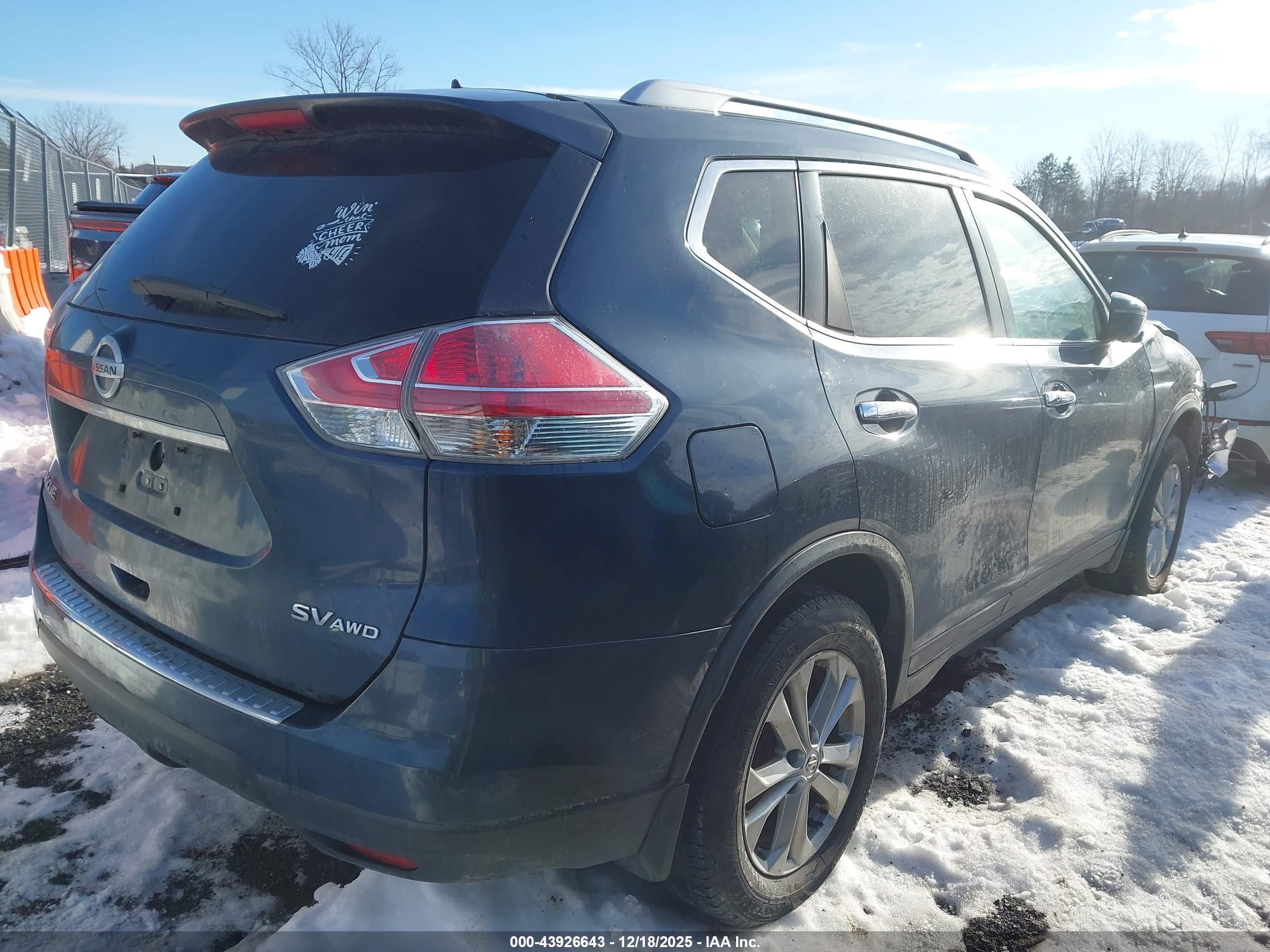 NISSAN ROGUE image 4