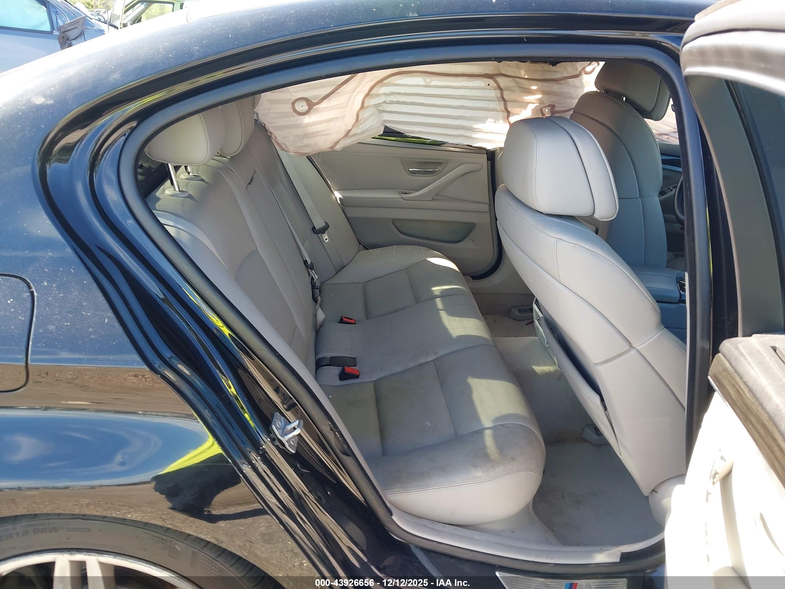 BMW 535I image 8