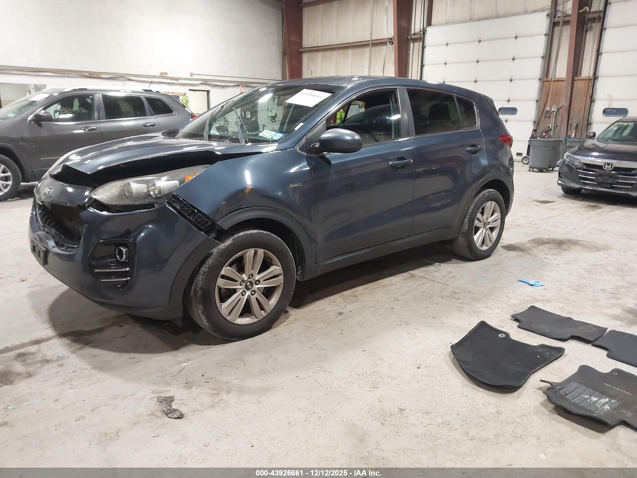 KIA SPORTAGE image 2