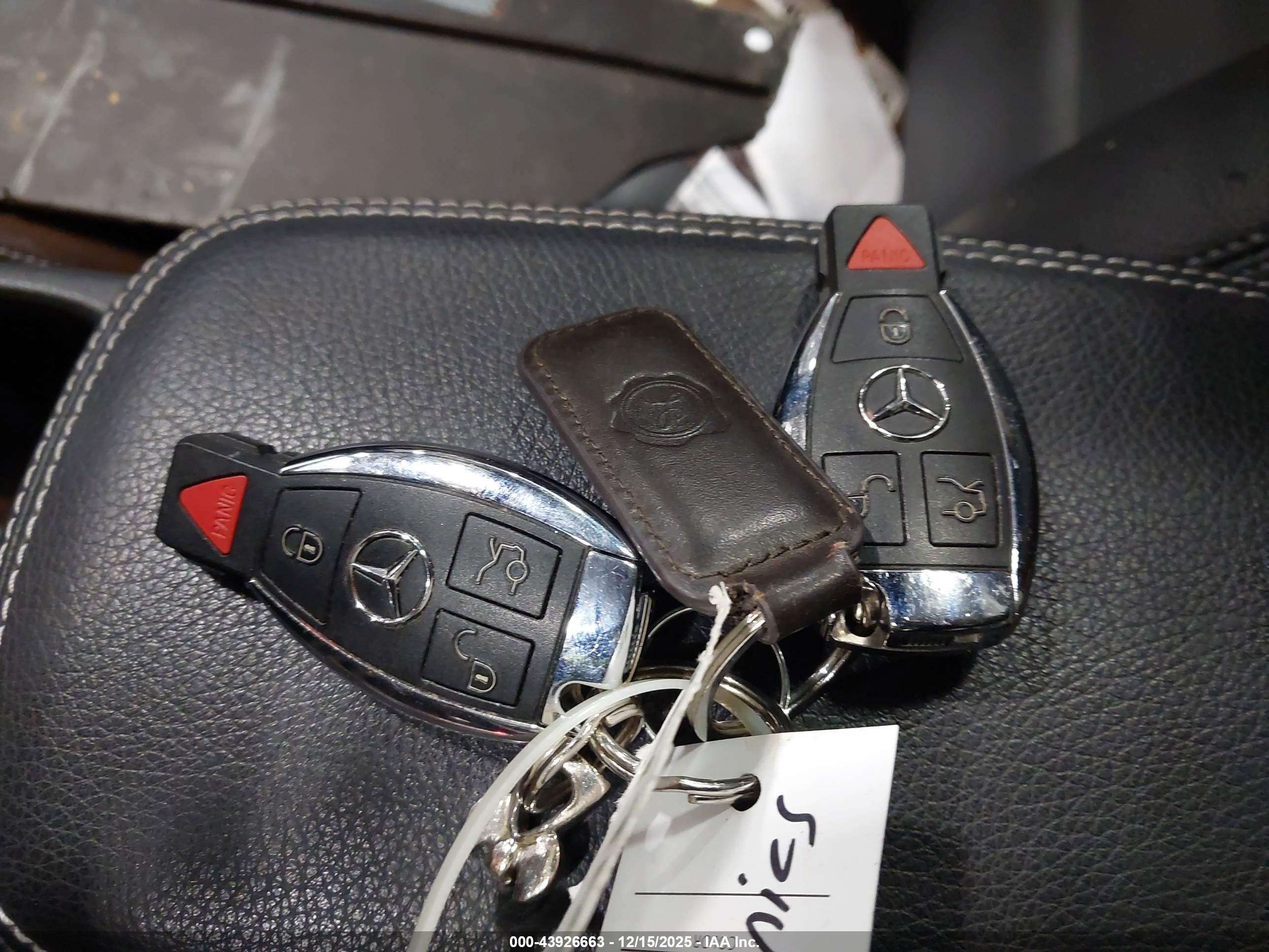 MERCEDES-BENZ GLA image 11