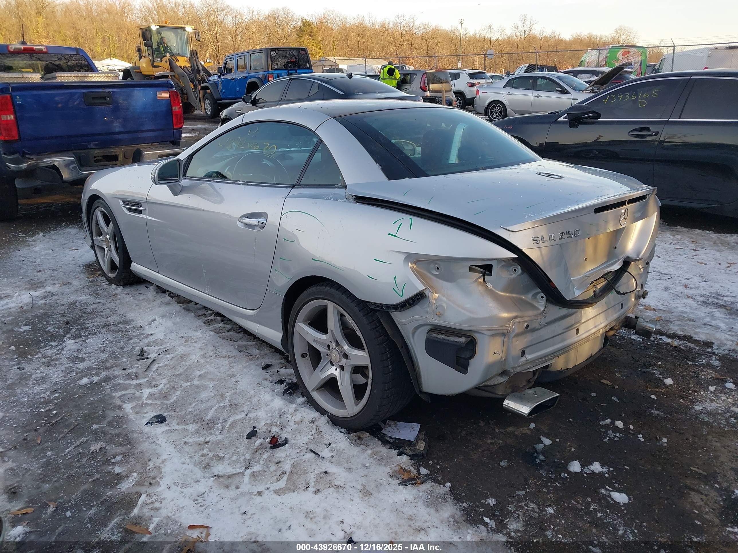 MERCEDES-BENZ SLK image 3