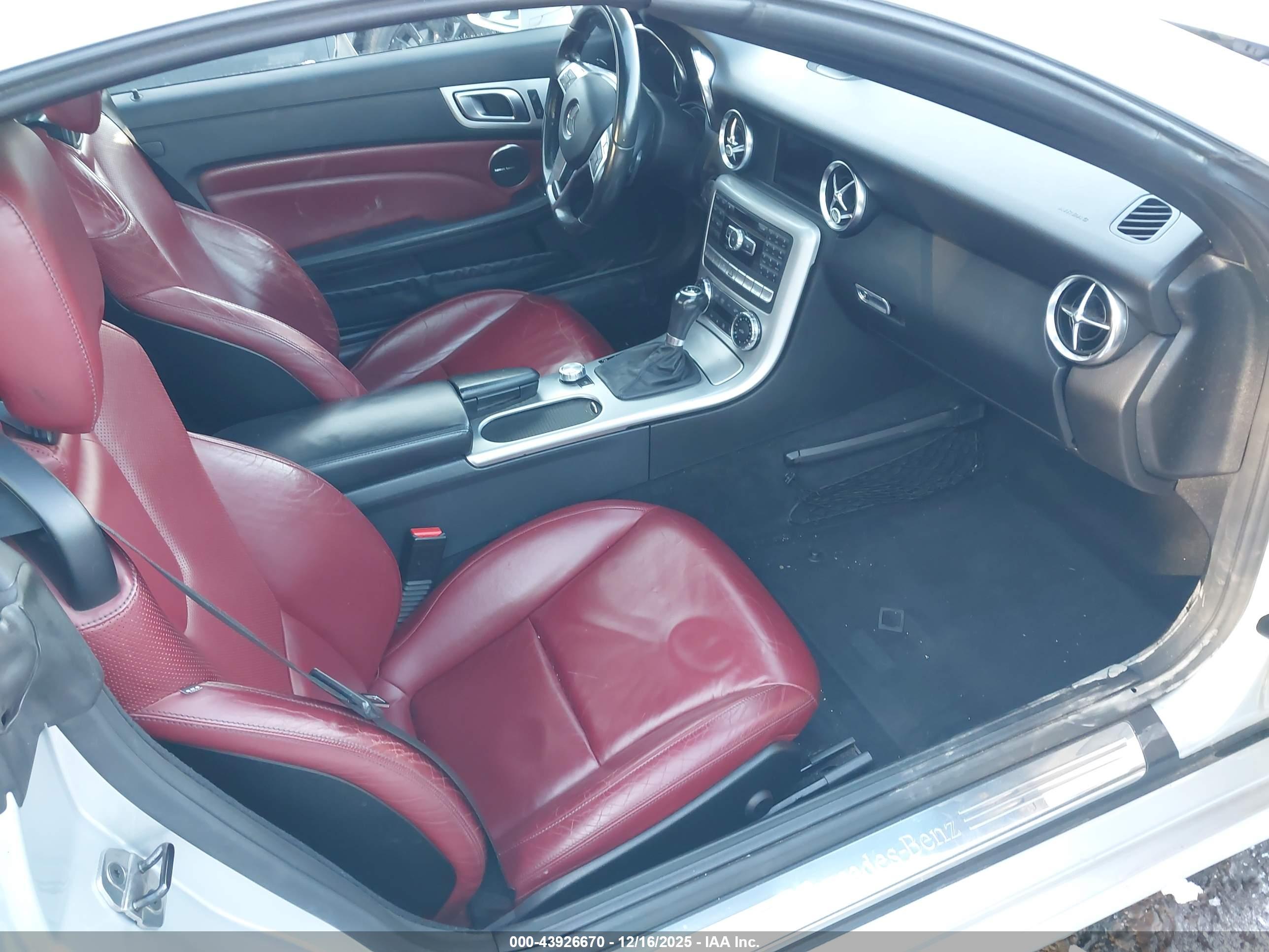 MERCEDES-BENZ SLK image 5