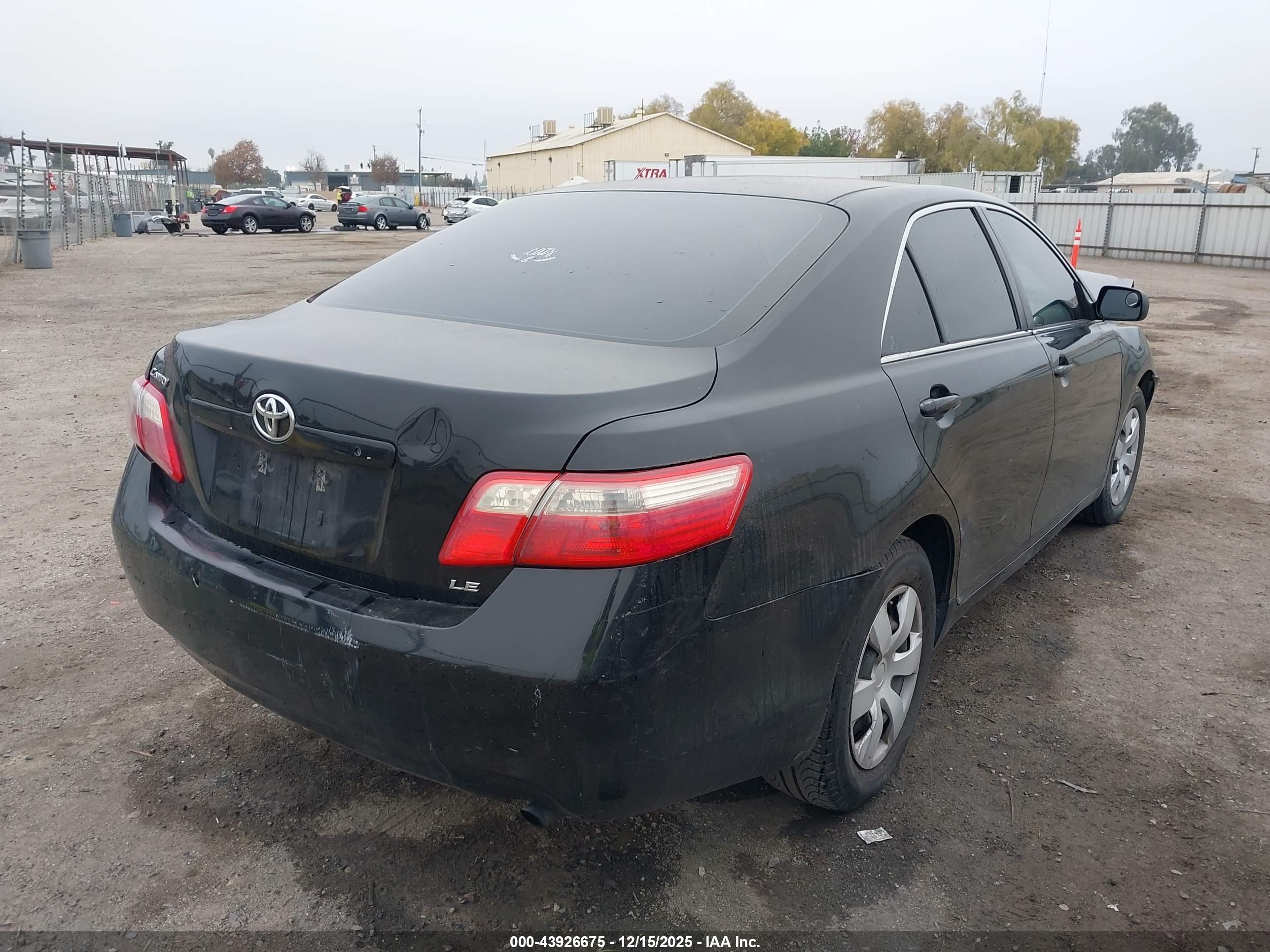 TOYOTA CAMRY image 4