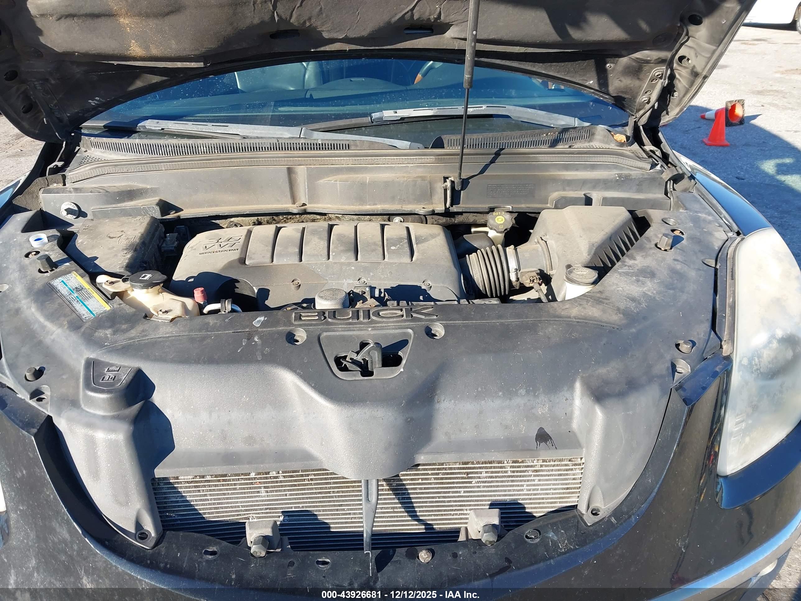 BUICK ENCLAVE image 10
