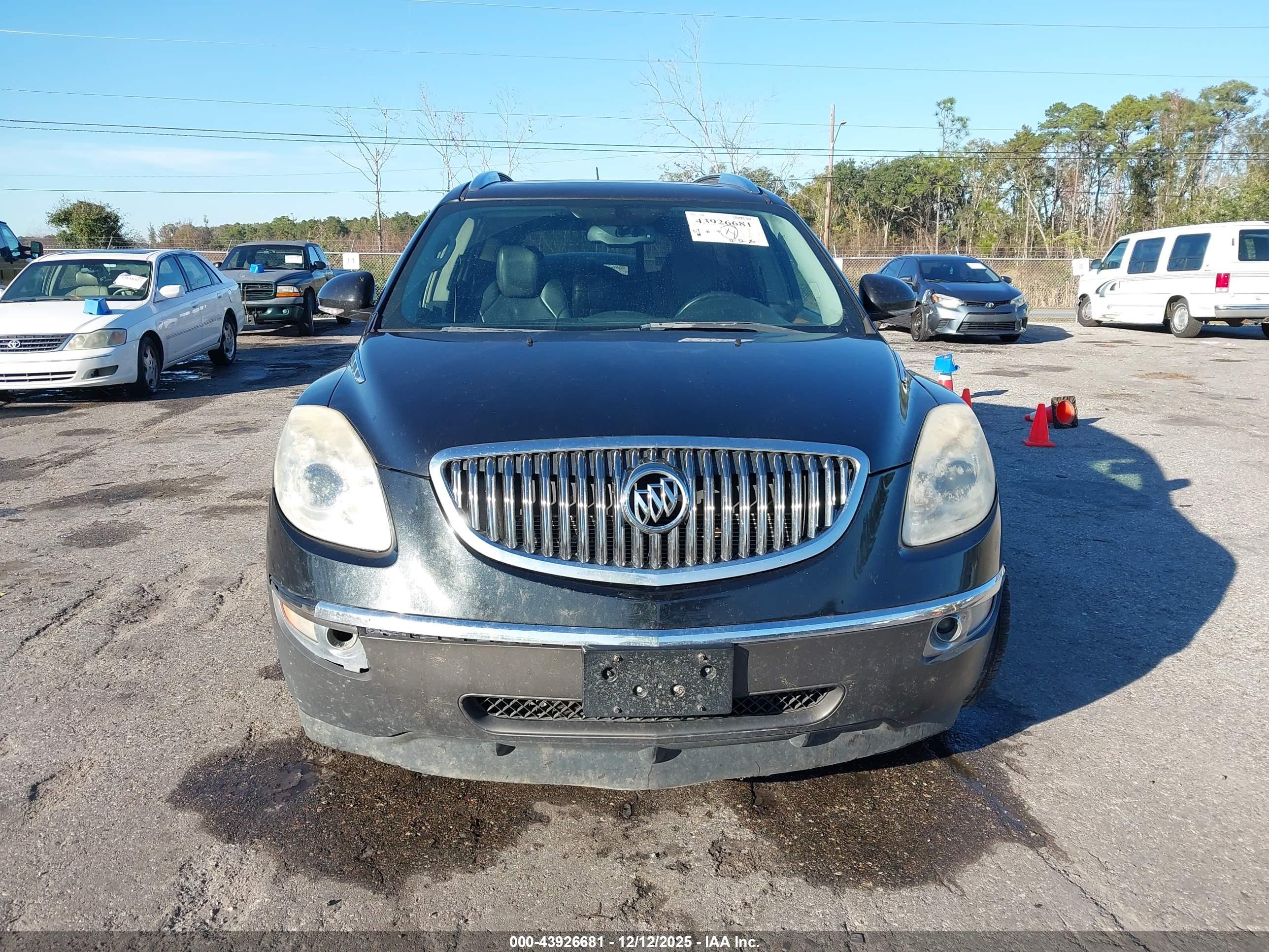 BUICK ENCLAVE image 6