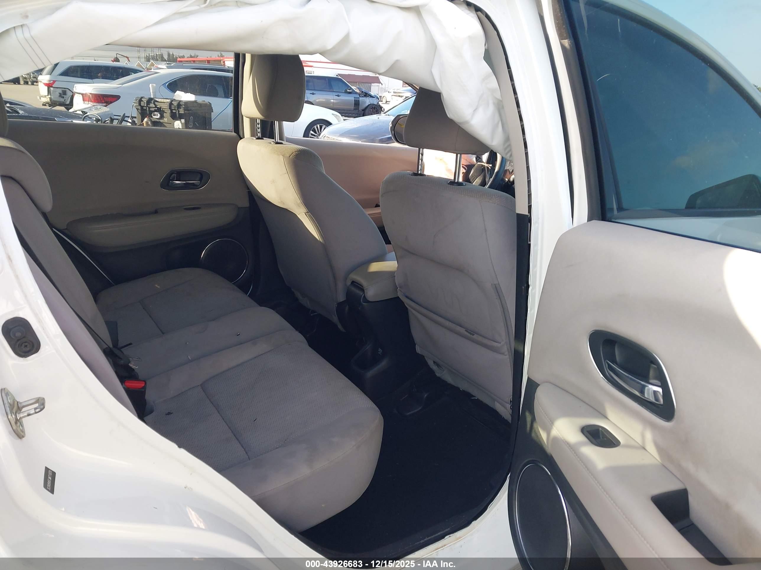HONDA HR-V image 8