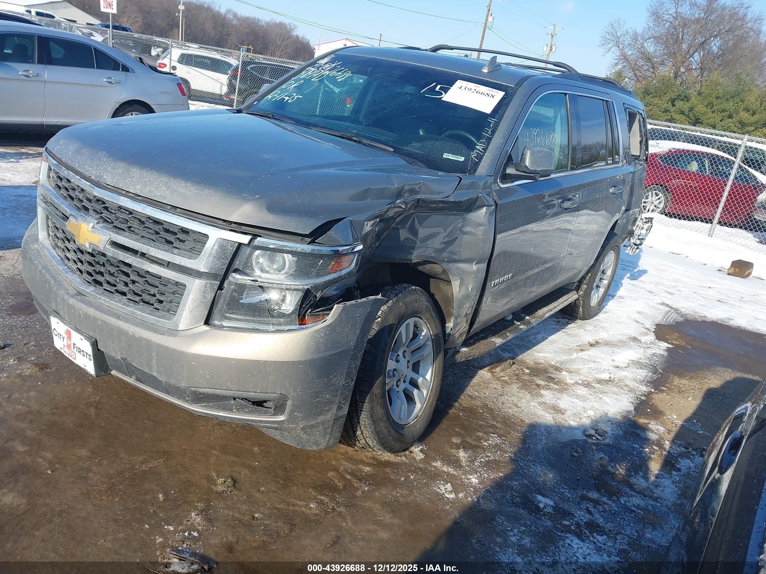 CHEVROLET TAHOE image 2
