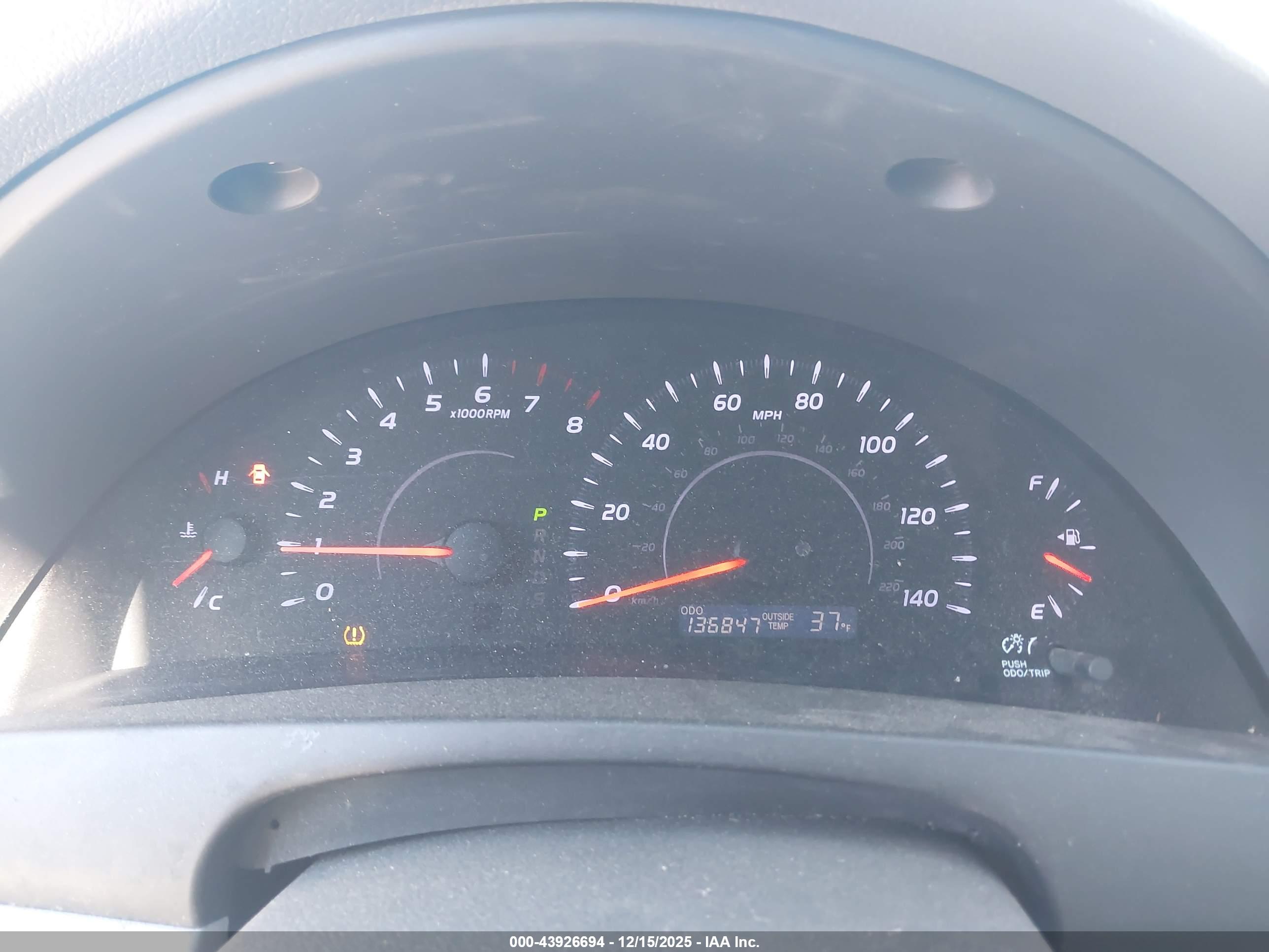 TOYOTA CAMRY image 7