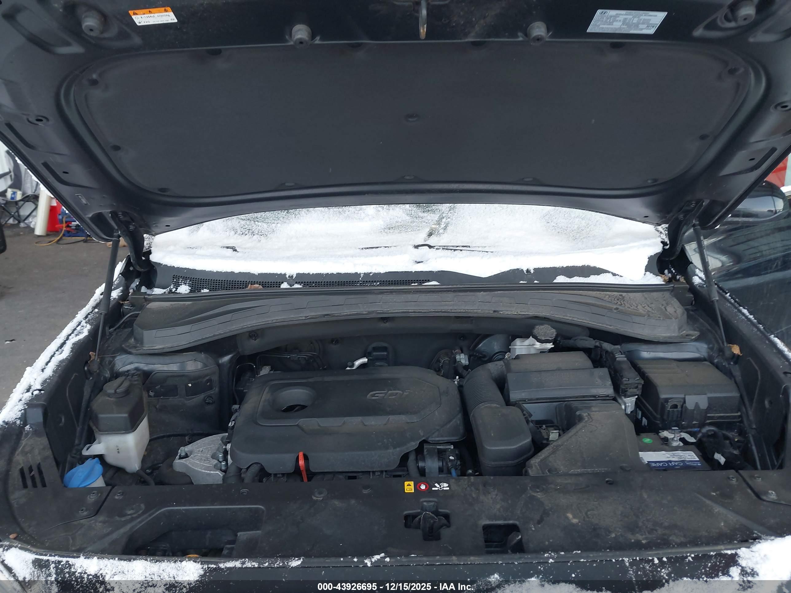 HYUNDAI SANTA image 10