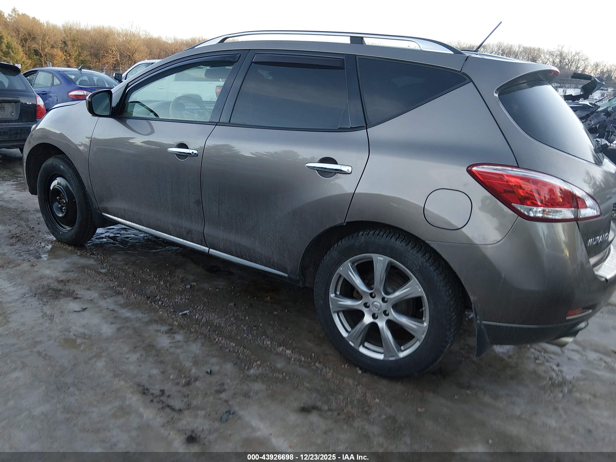 NISSAN MURANO image 3