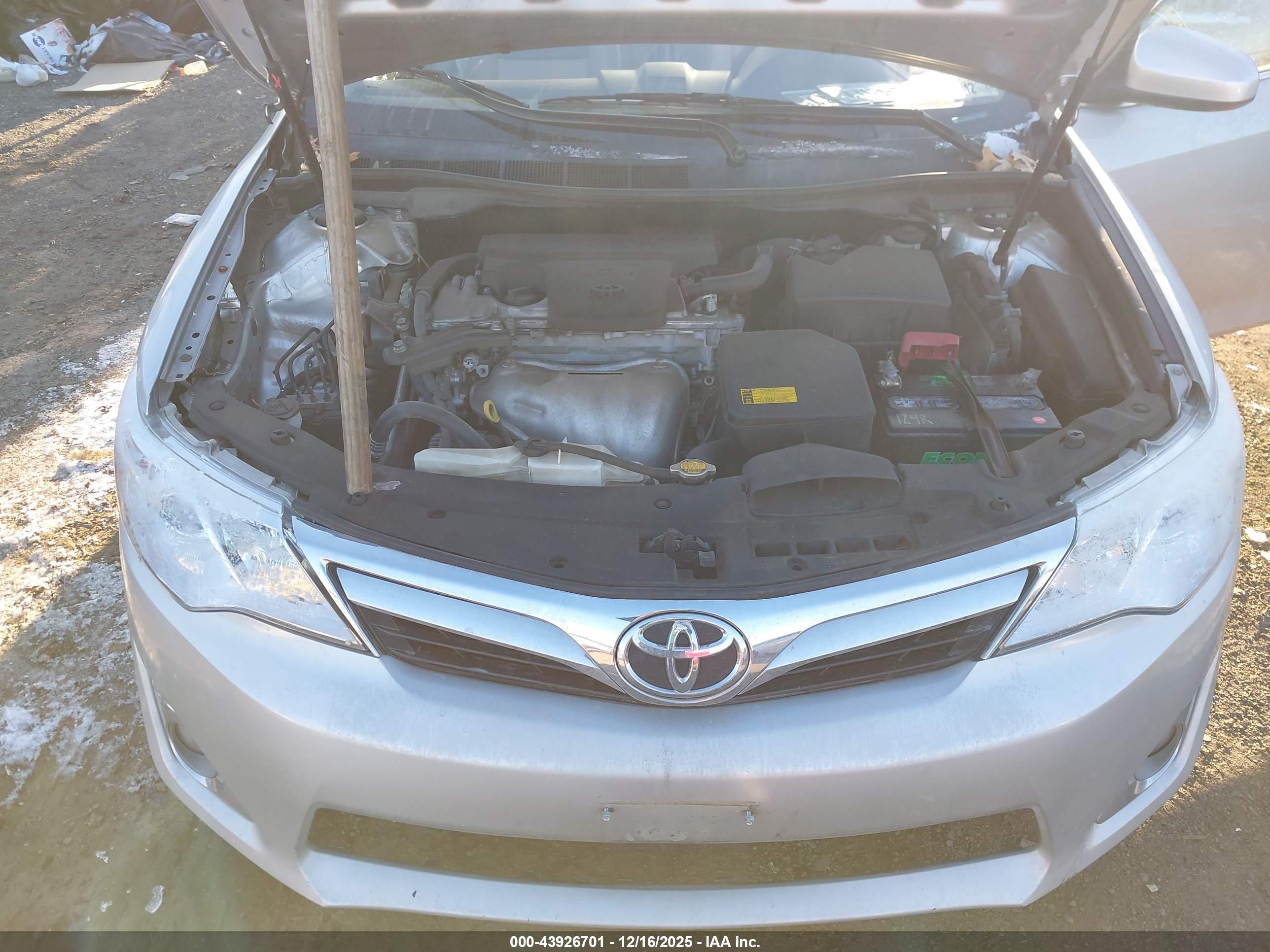 TOYOTA CAMRY image 10