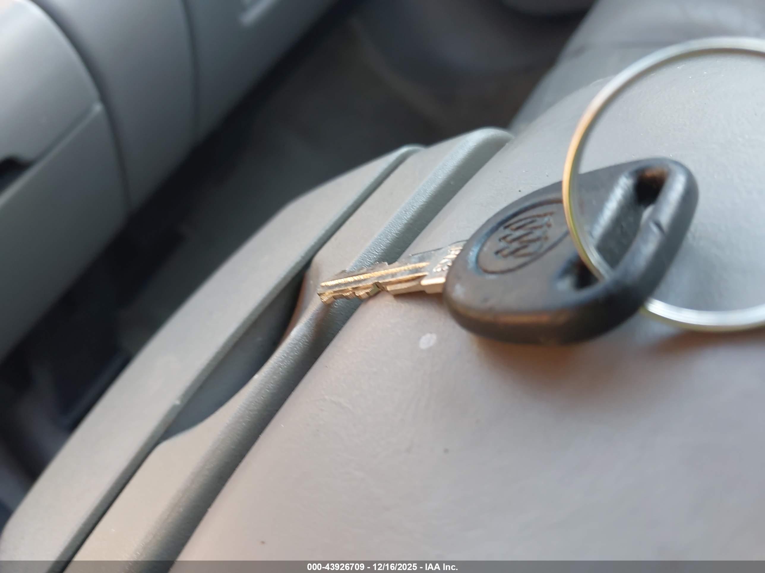 BUICK LESABRE image 11