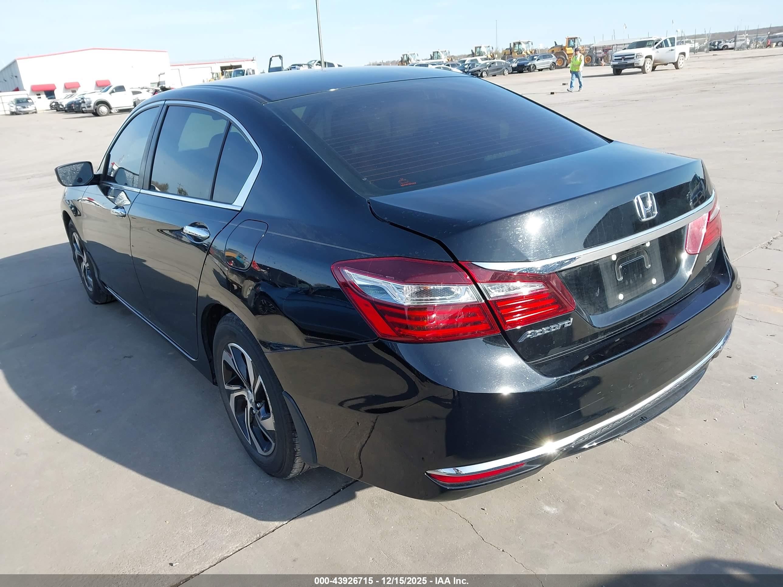 HONDA ACCORD image 3