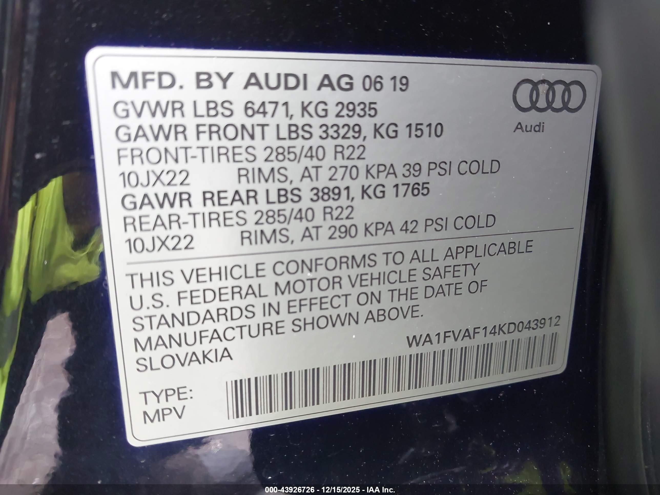 AUDI Q8 image 9