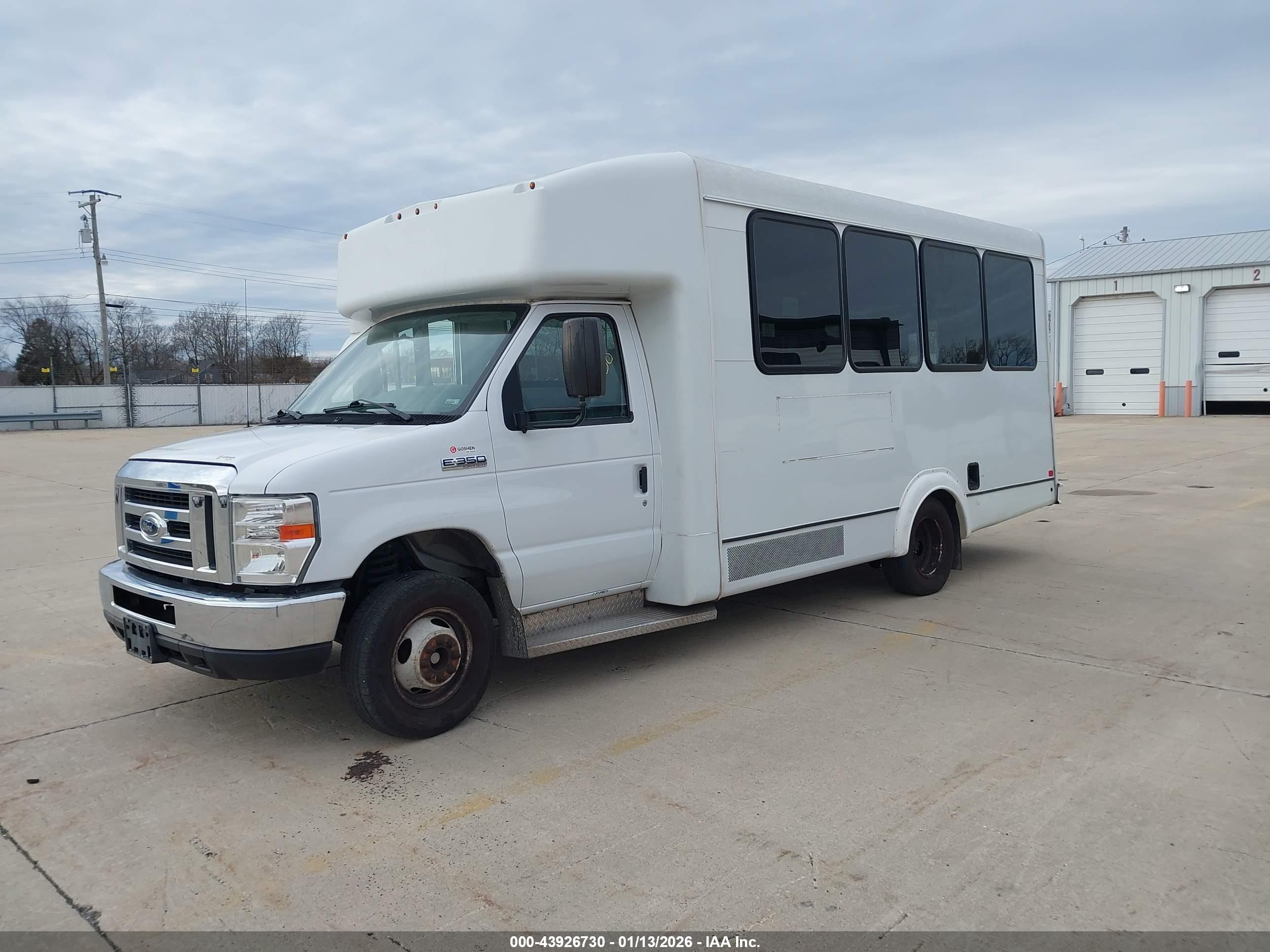 FORD E-350 image 2