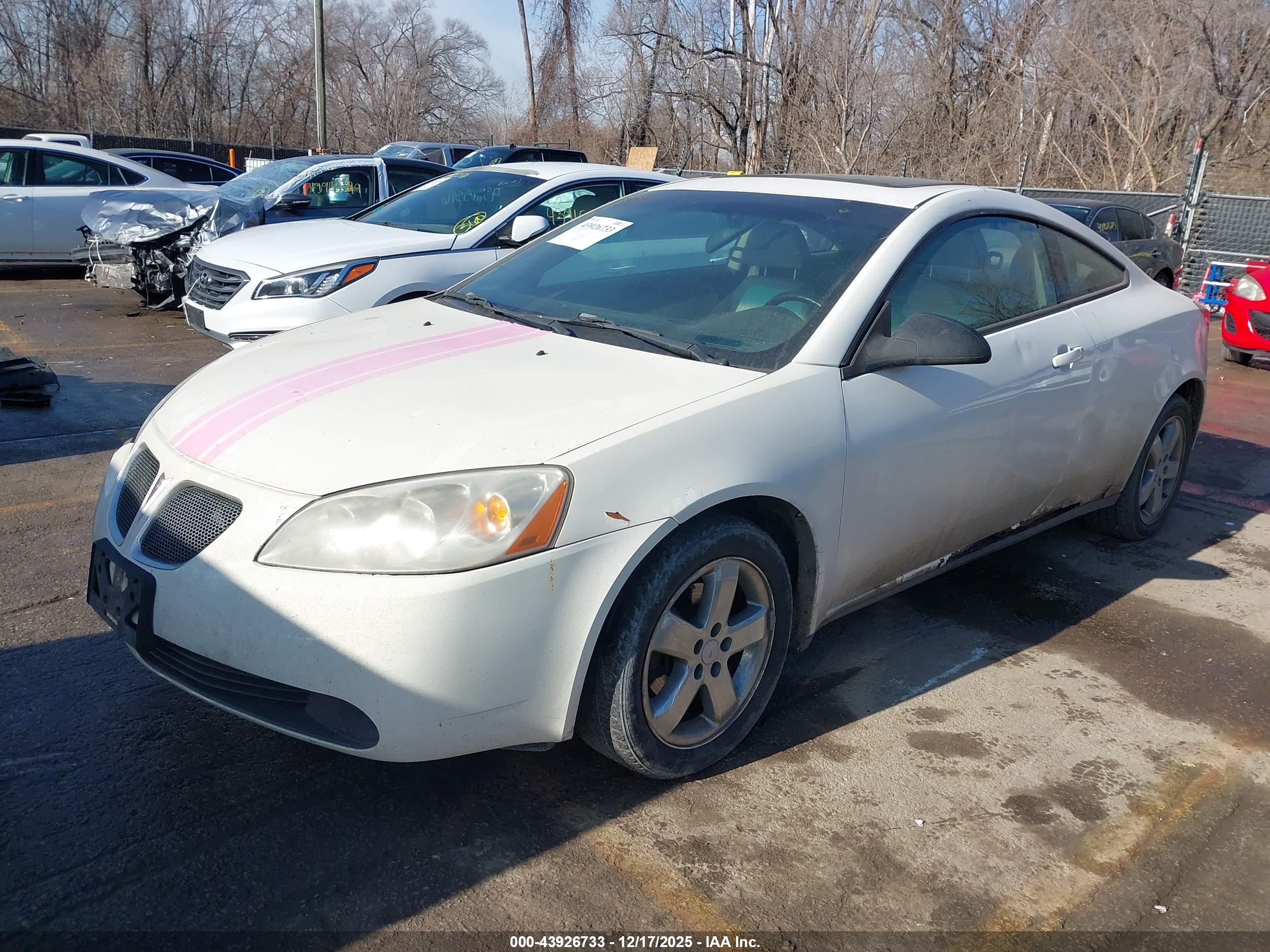 PONTIAC G6 image 2