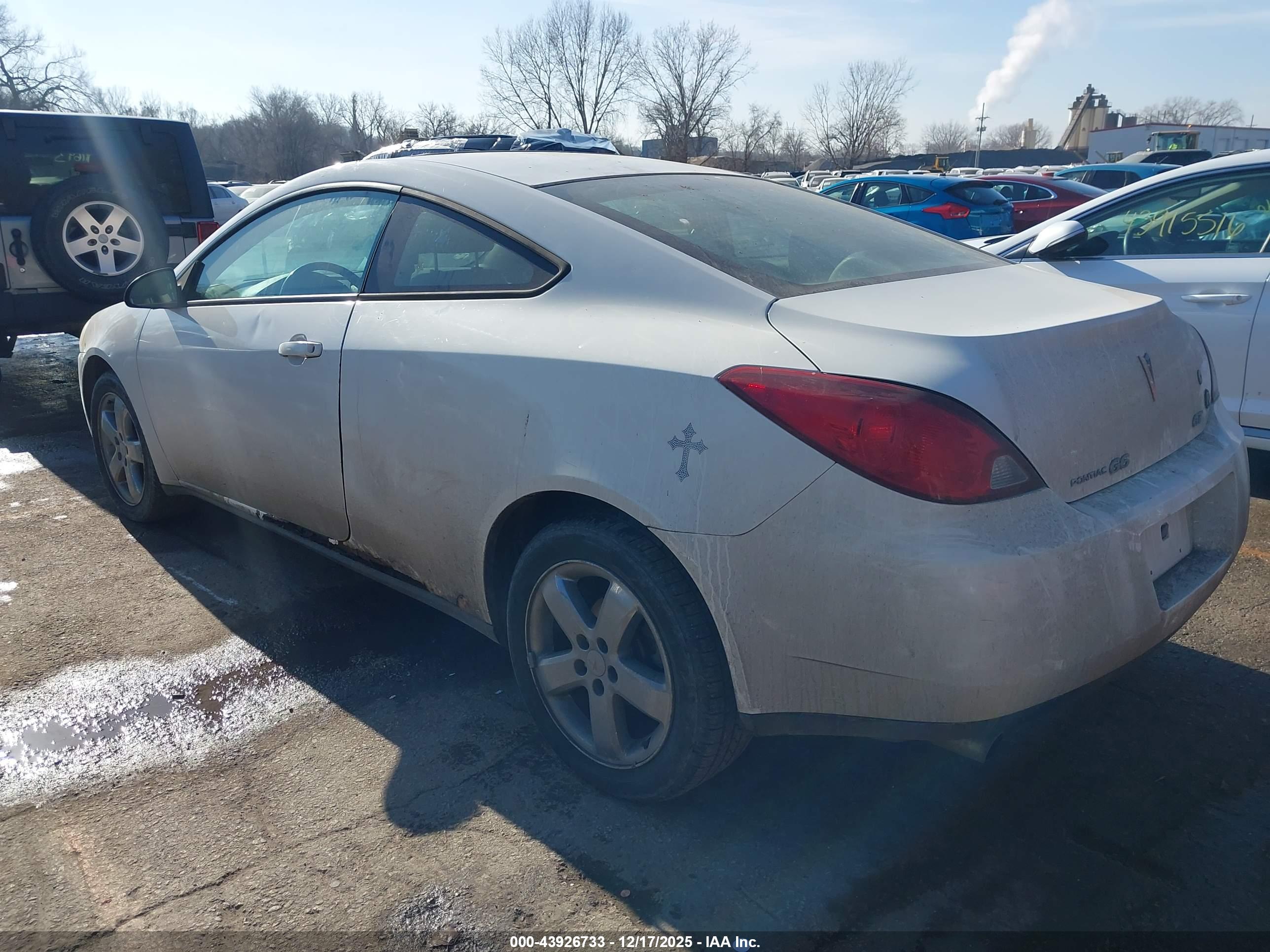 PONTIAC G6 image 3