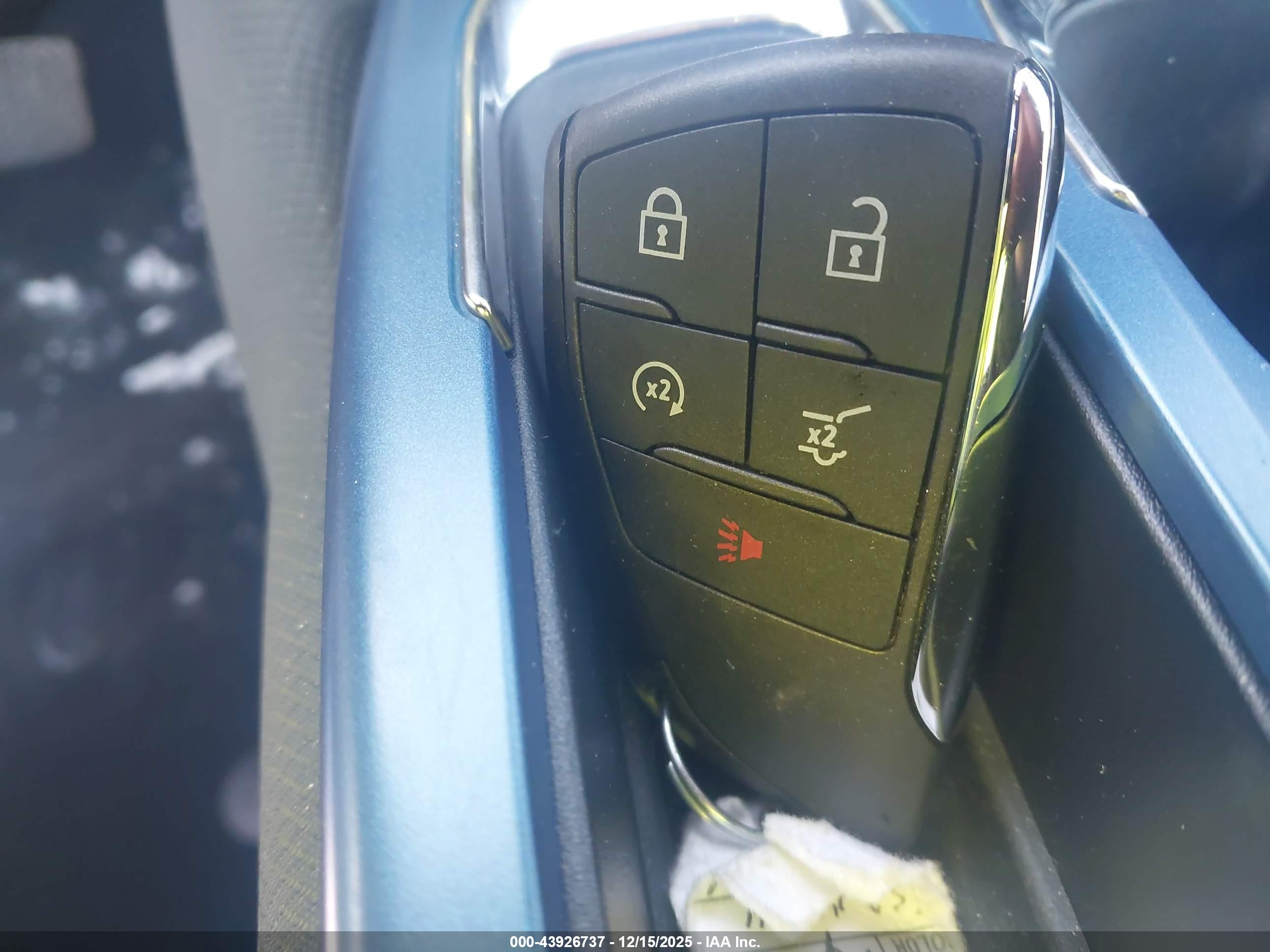 CHEVROLET EQUINOX image 11