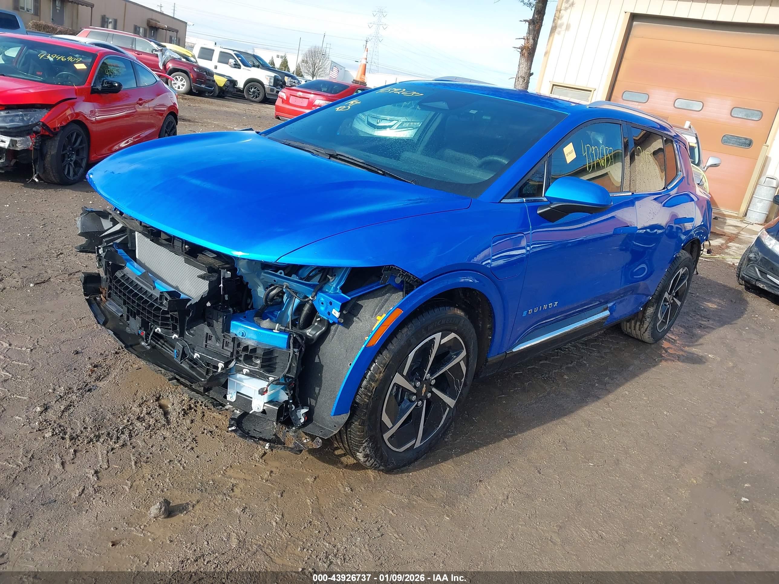 CHEVROLET EQUINOX image 2