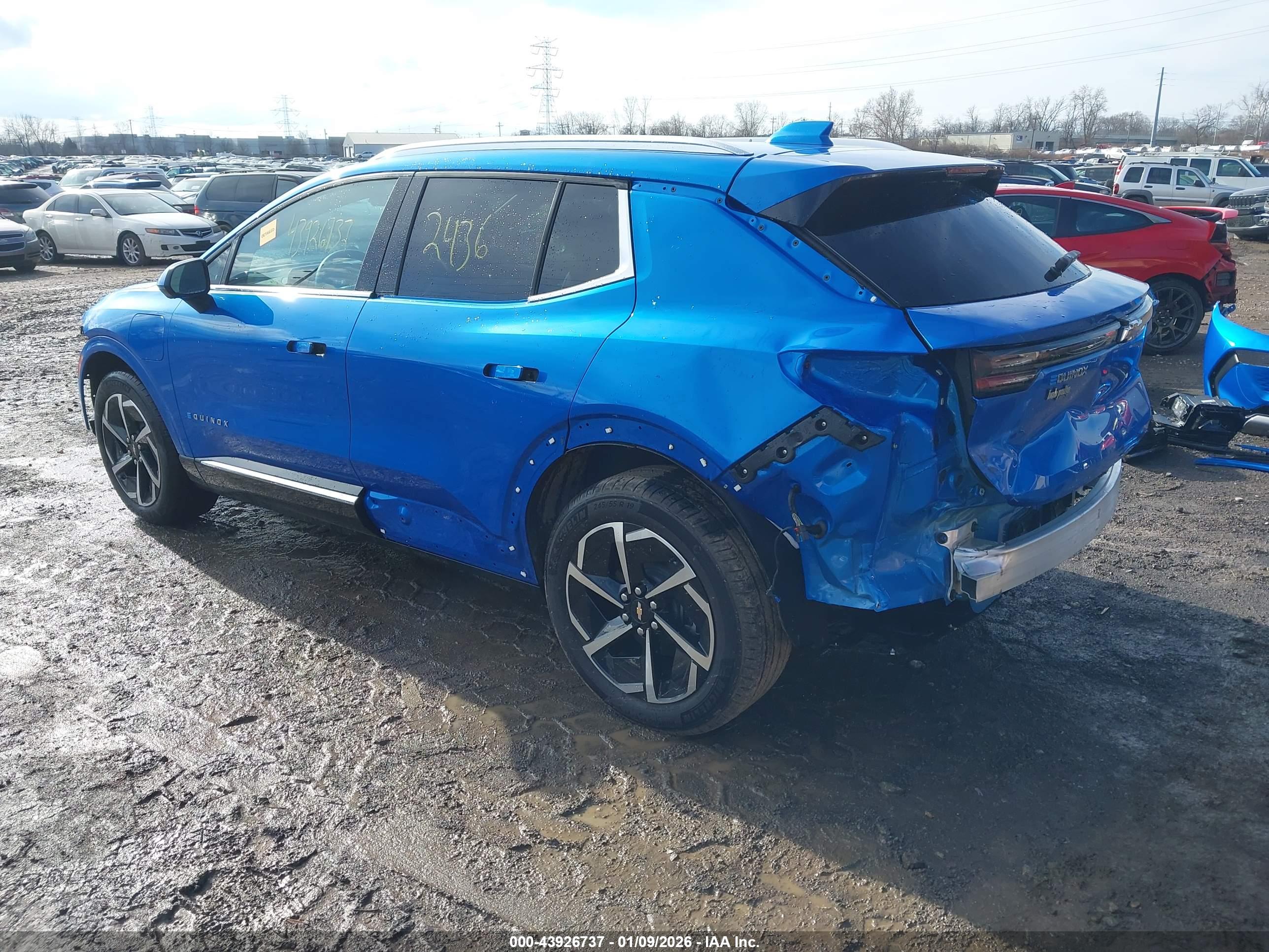 CHEVROLET EQUINOX image 3