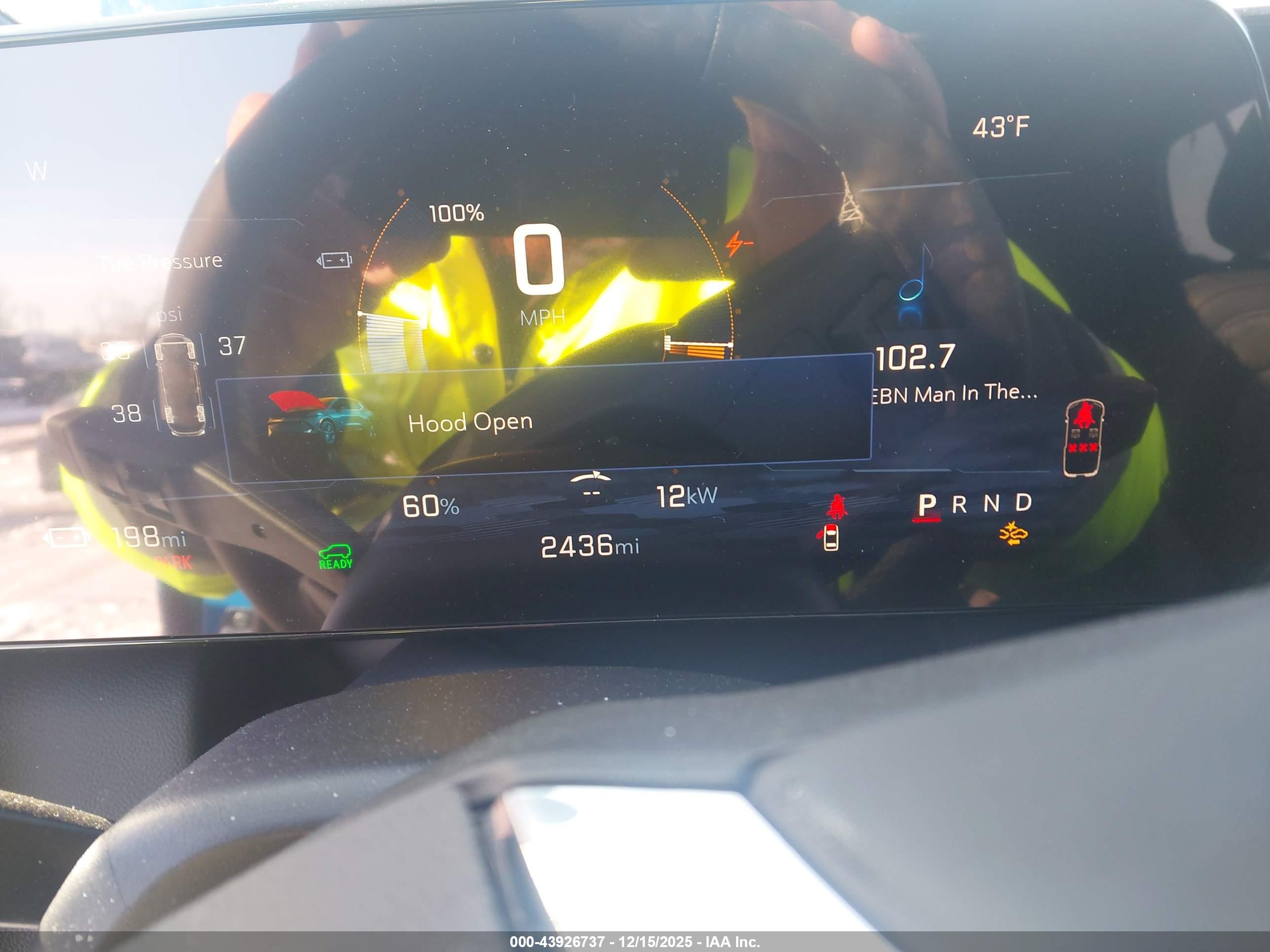 CHEVROLET EQUINOX image 7