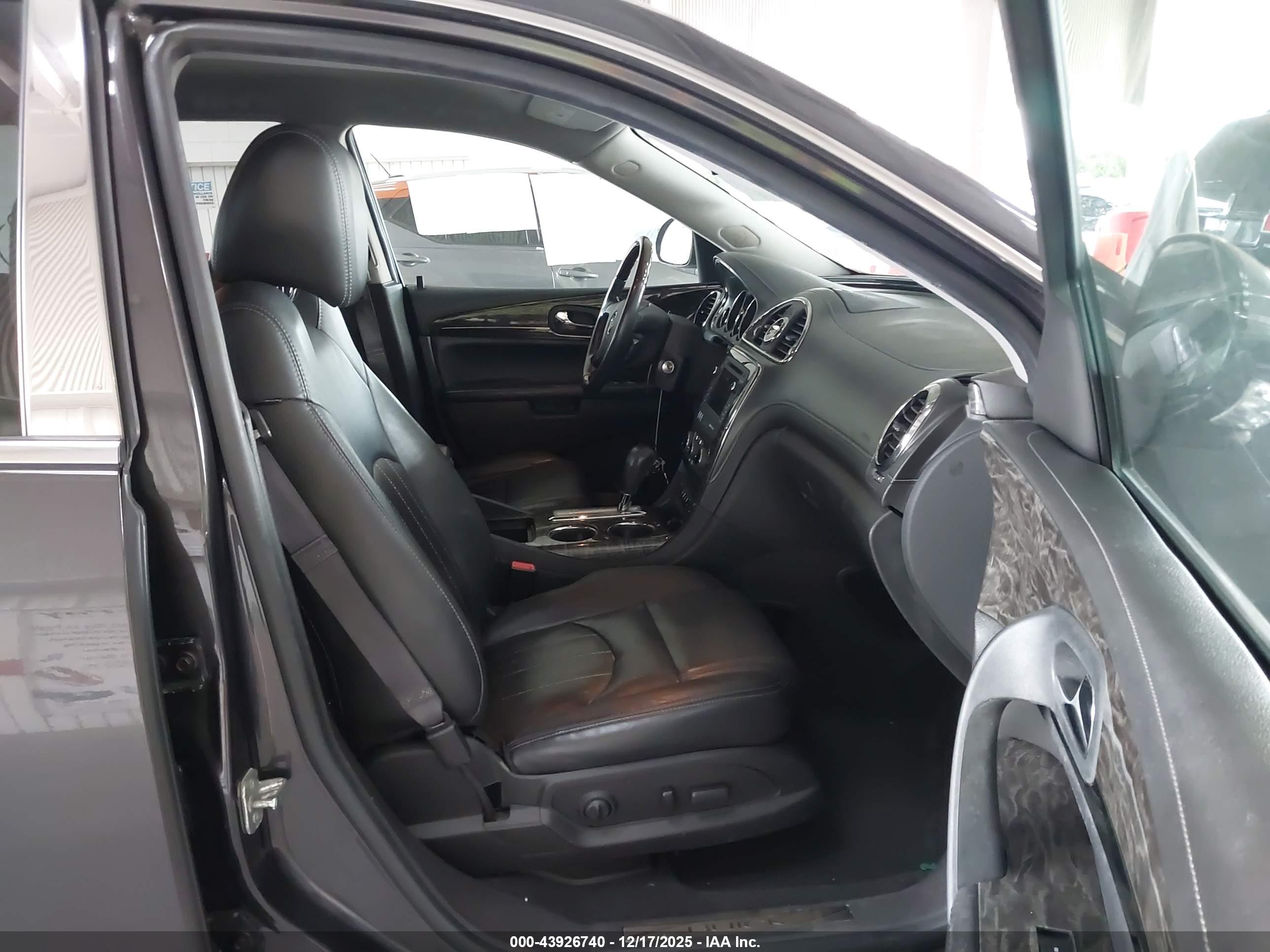 BUICK ENCLAVE image 5