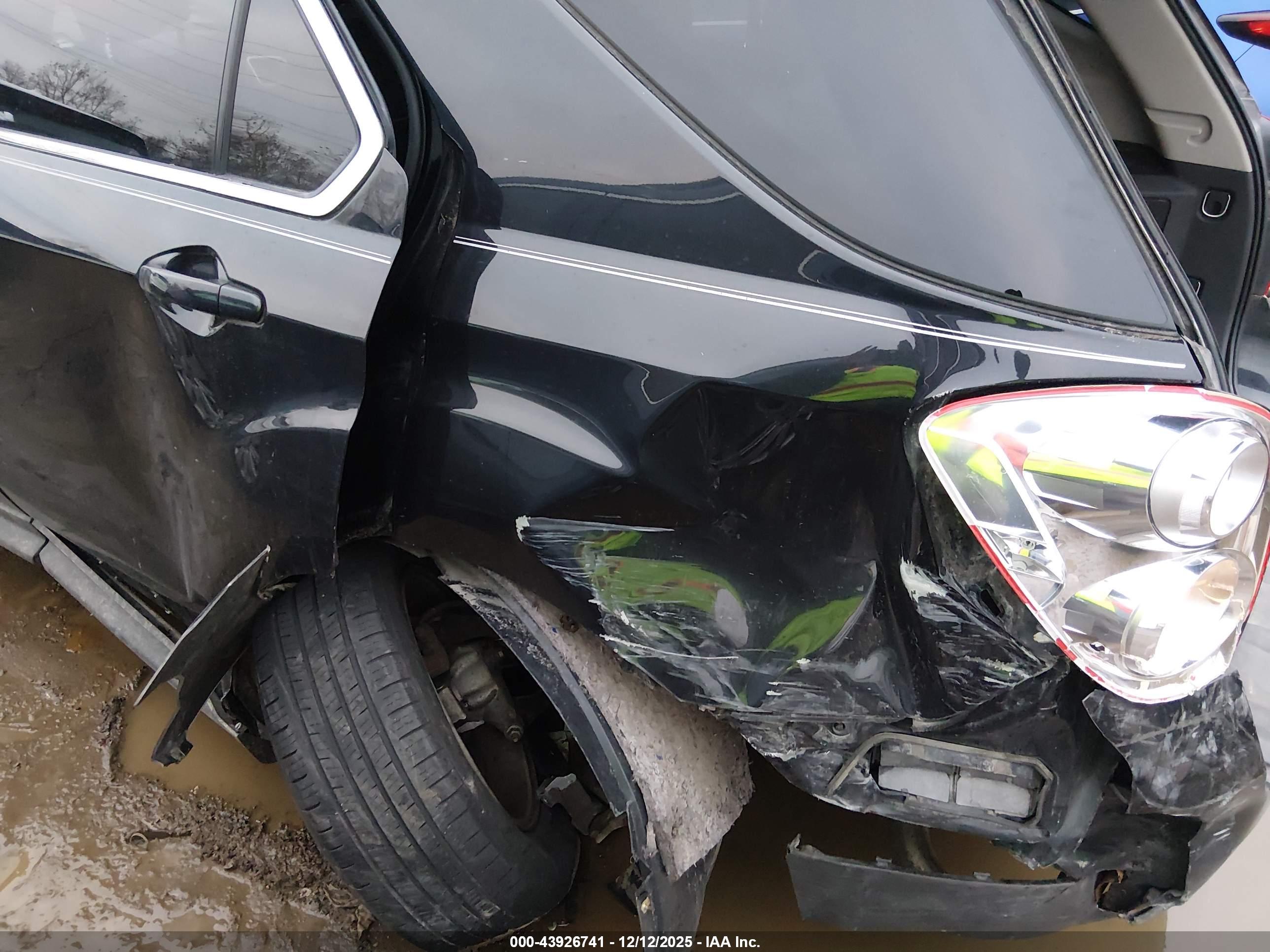 CHEVROLET EQUINOX image 6