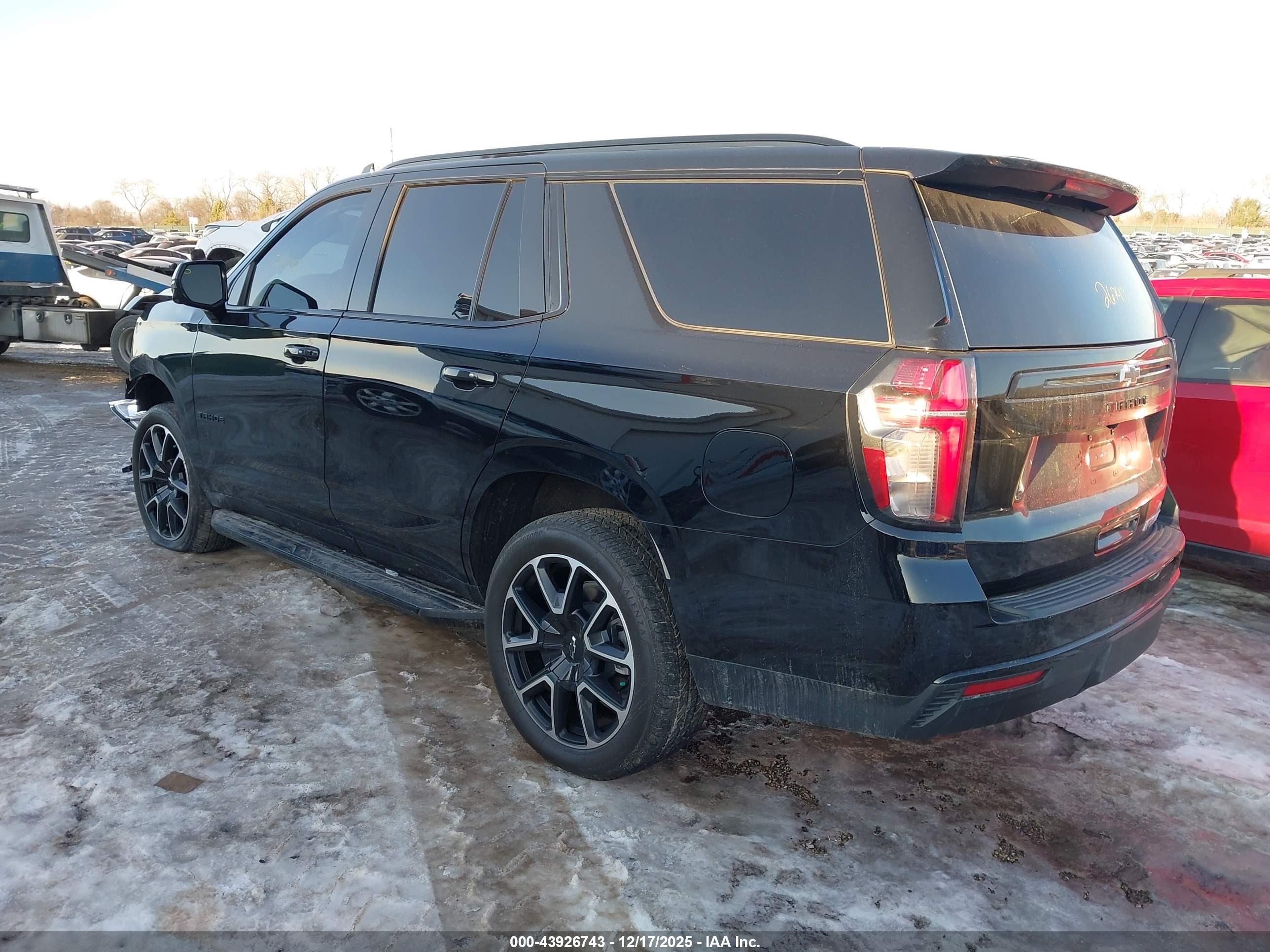 CHEVROLET TAHOE image 3