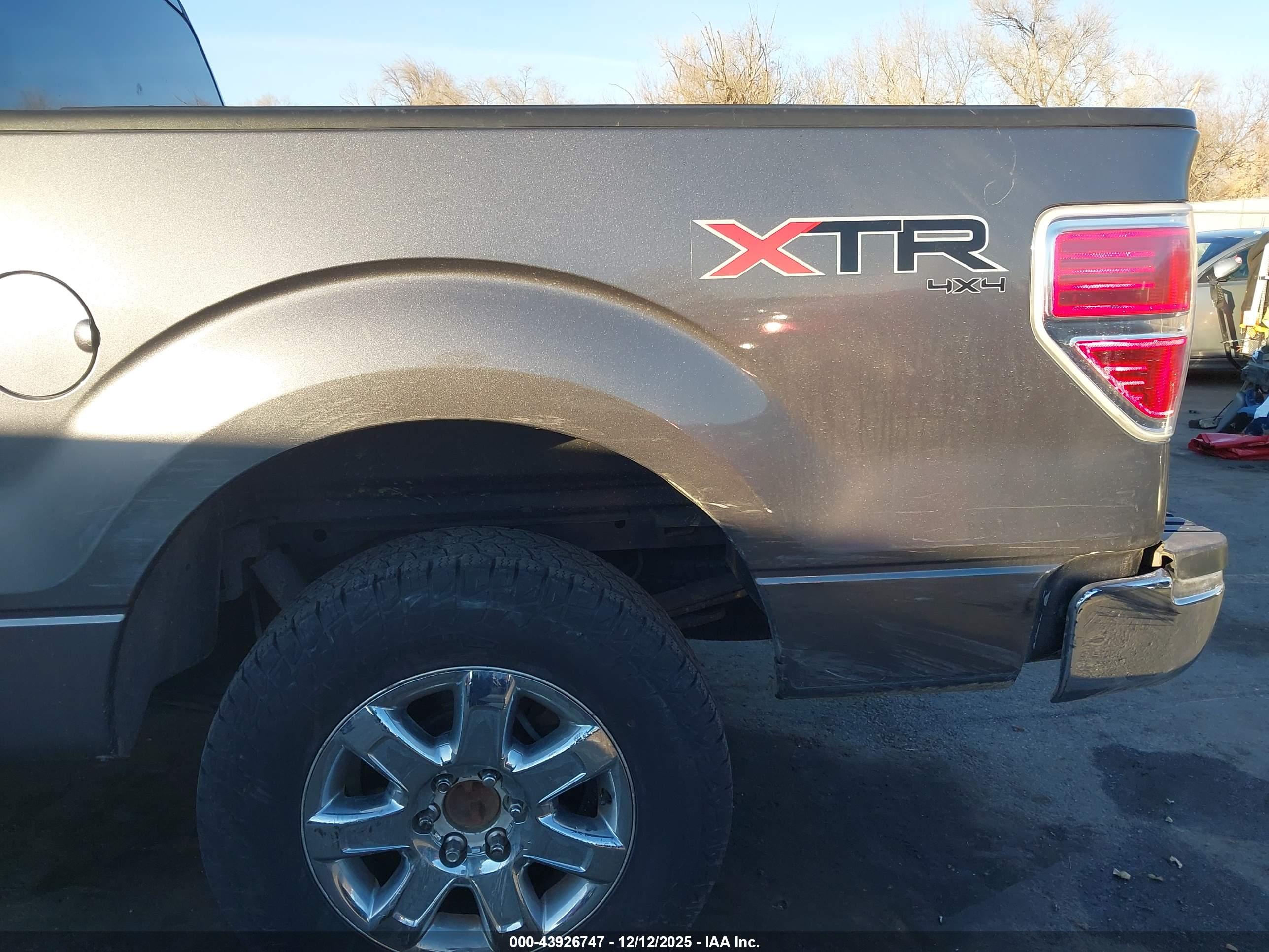 FORD F-150 image 6