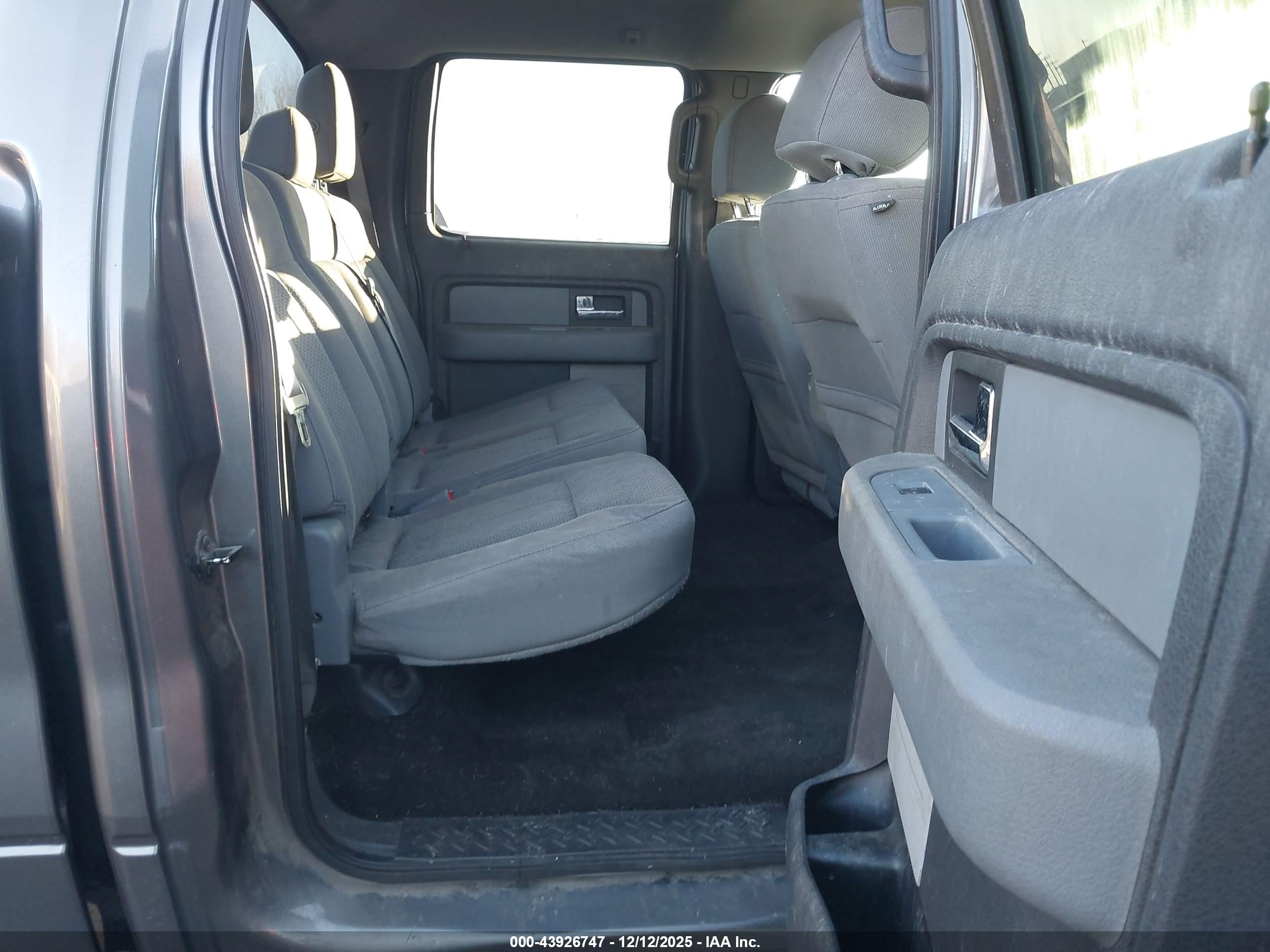 FORD F-150 image 8