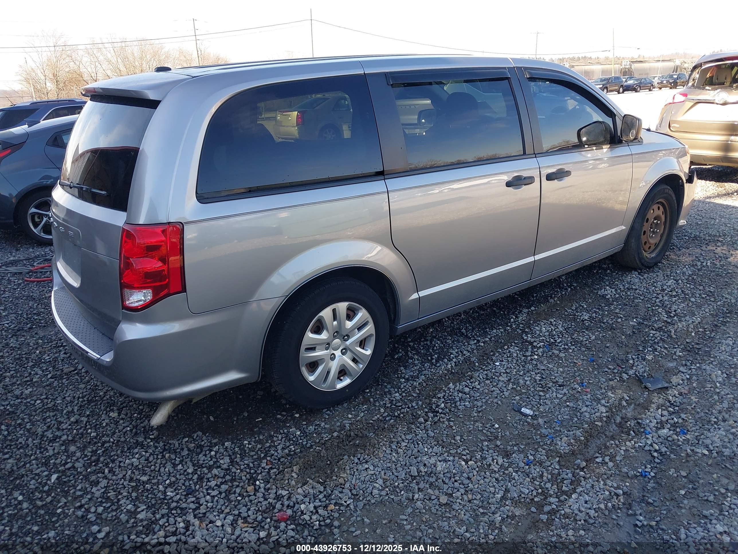 DODGE GRAND image 4