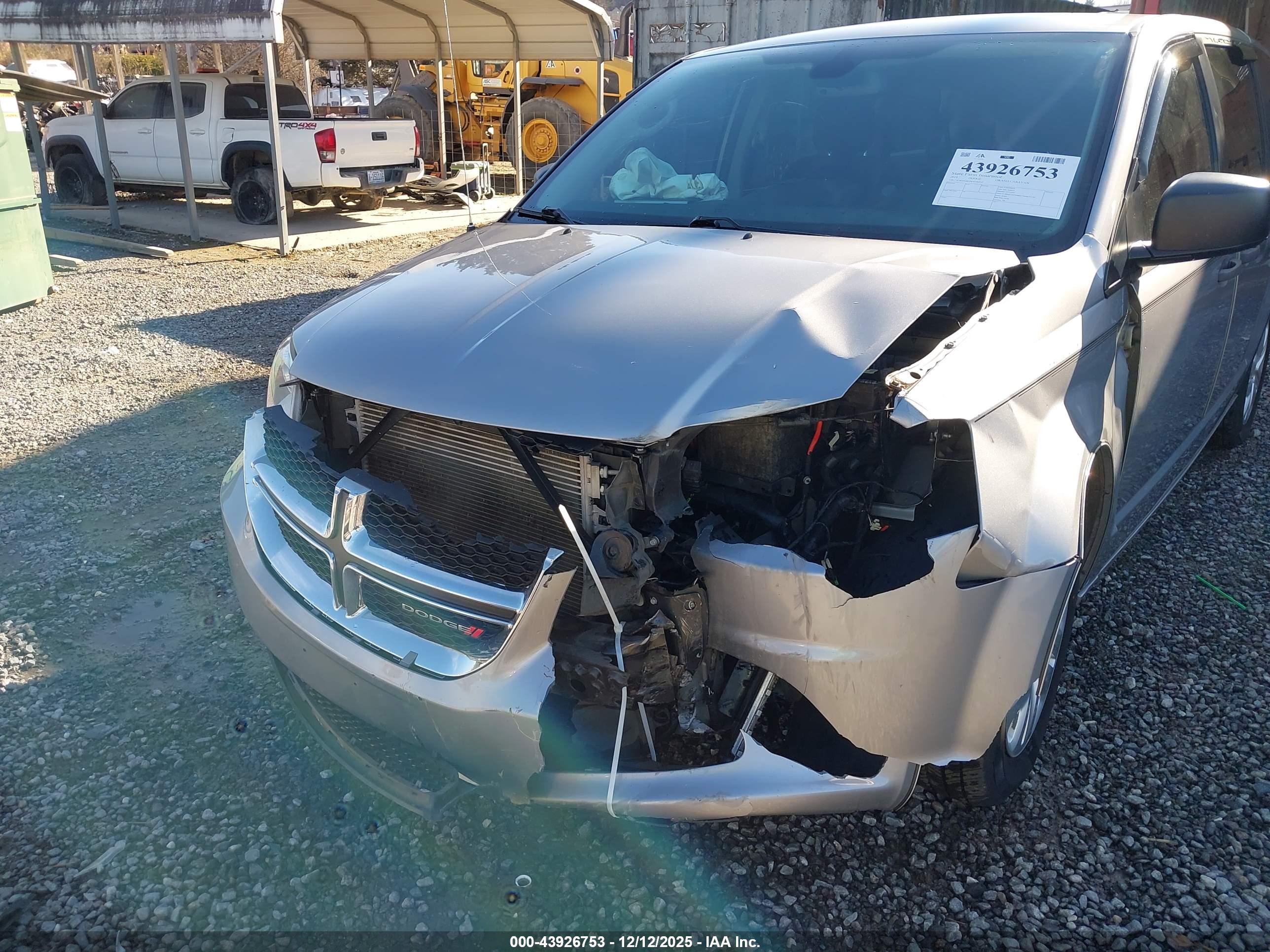 DODGE GRAND image 6