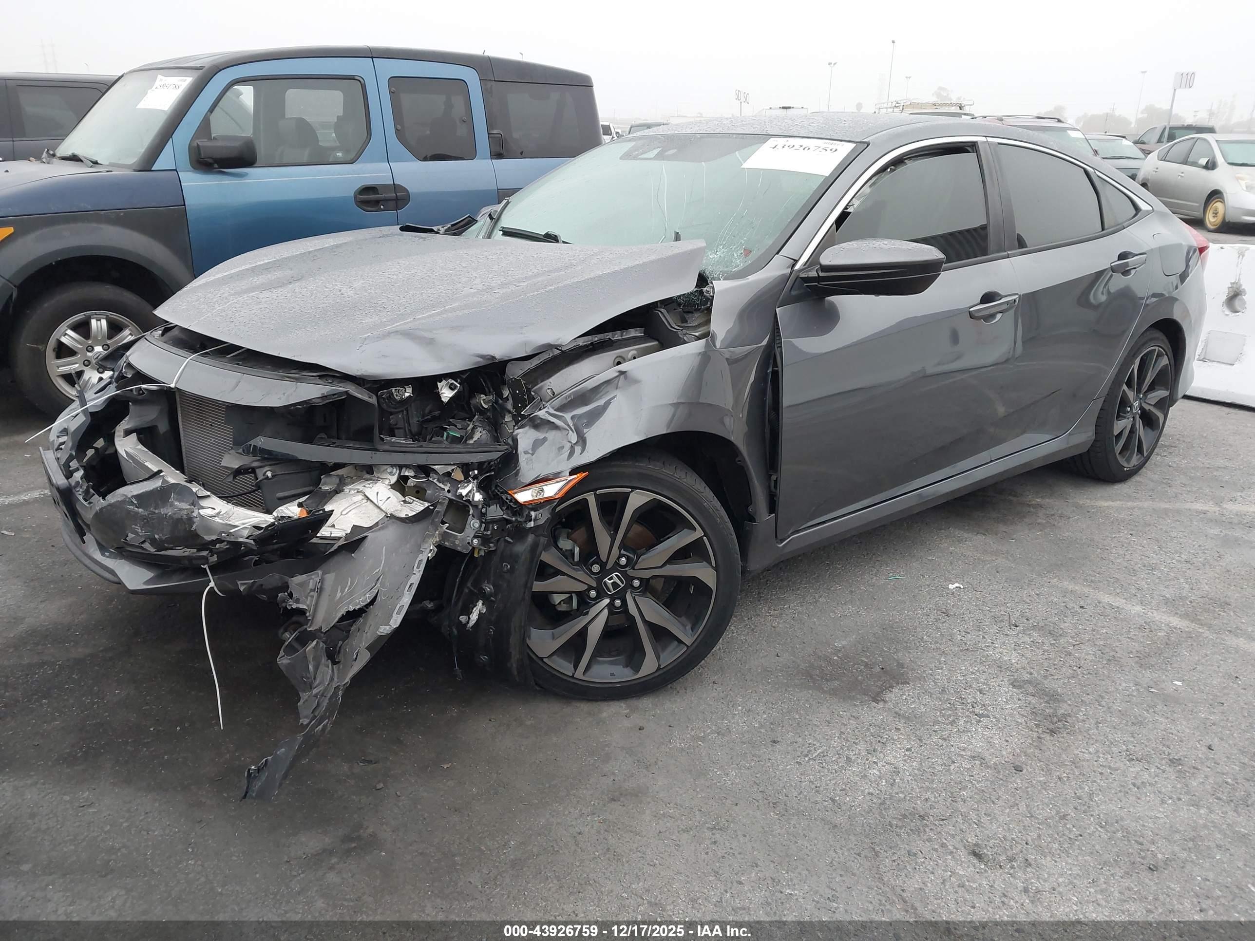 HONDA CIVIC image 2