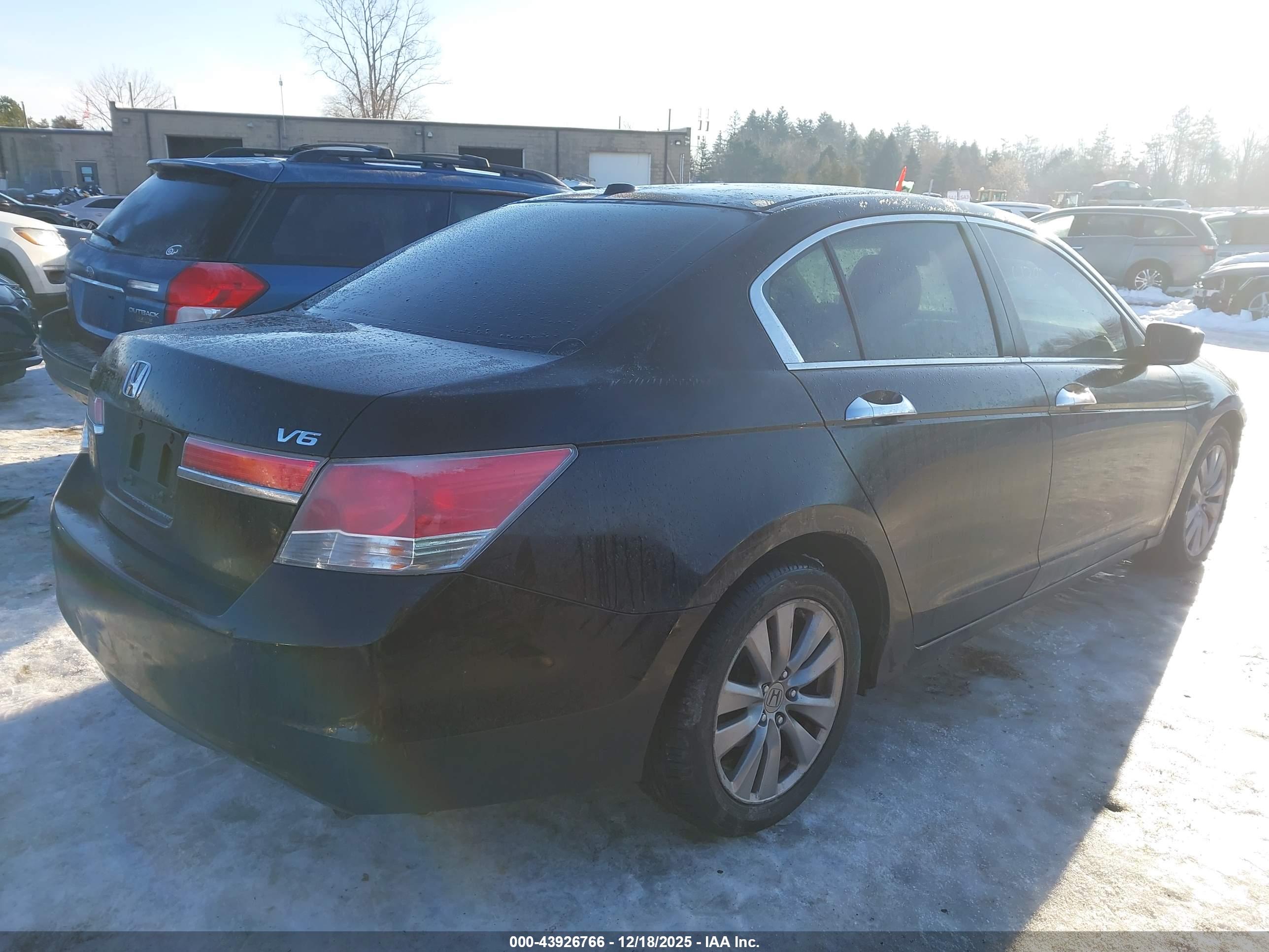HONDA ACCORD image 4