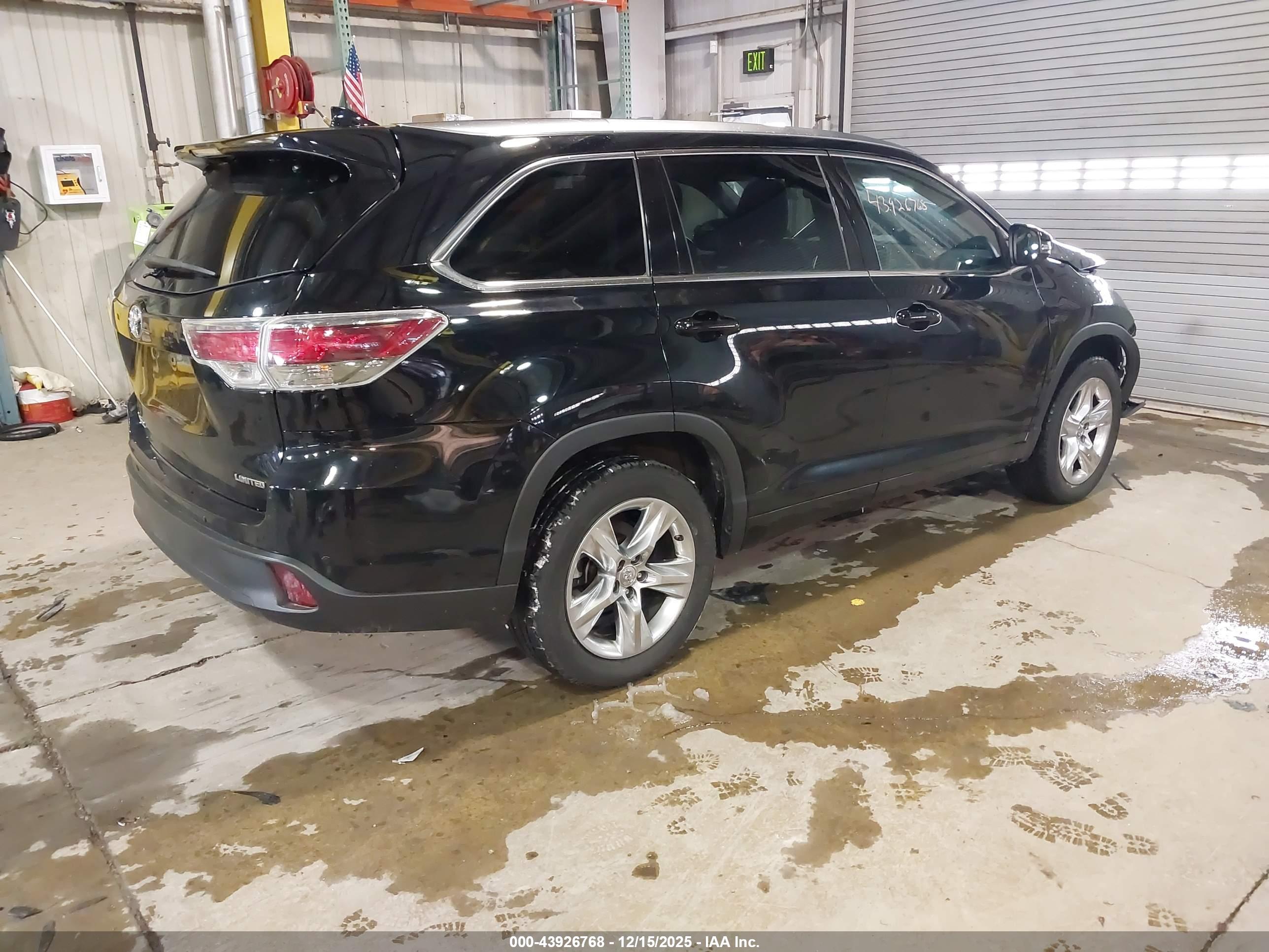 TOYOTA HIGHLANDER image 4