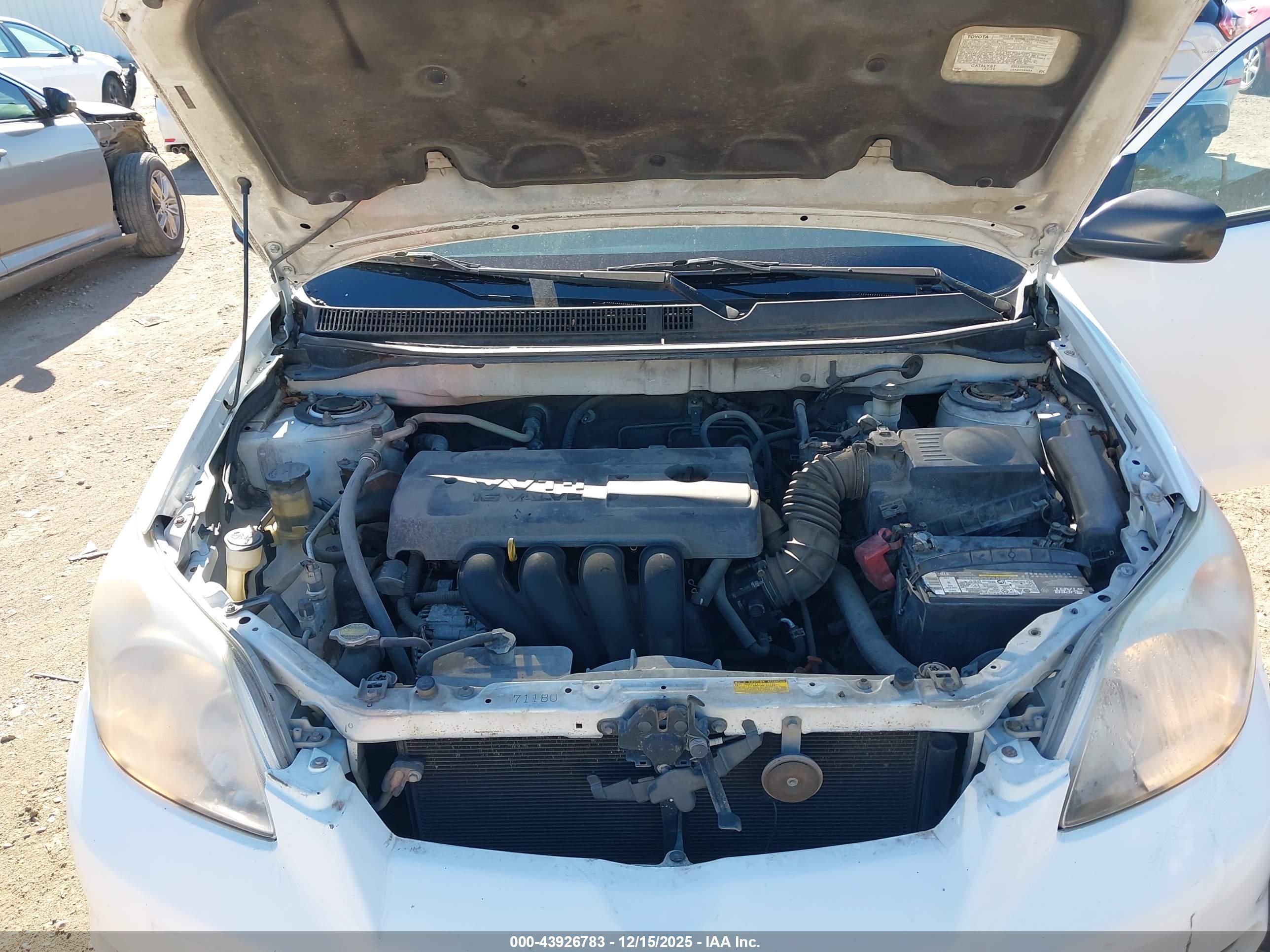 TOYOTA MATRIX image 10