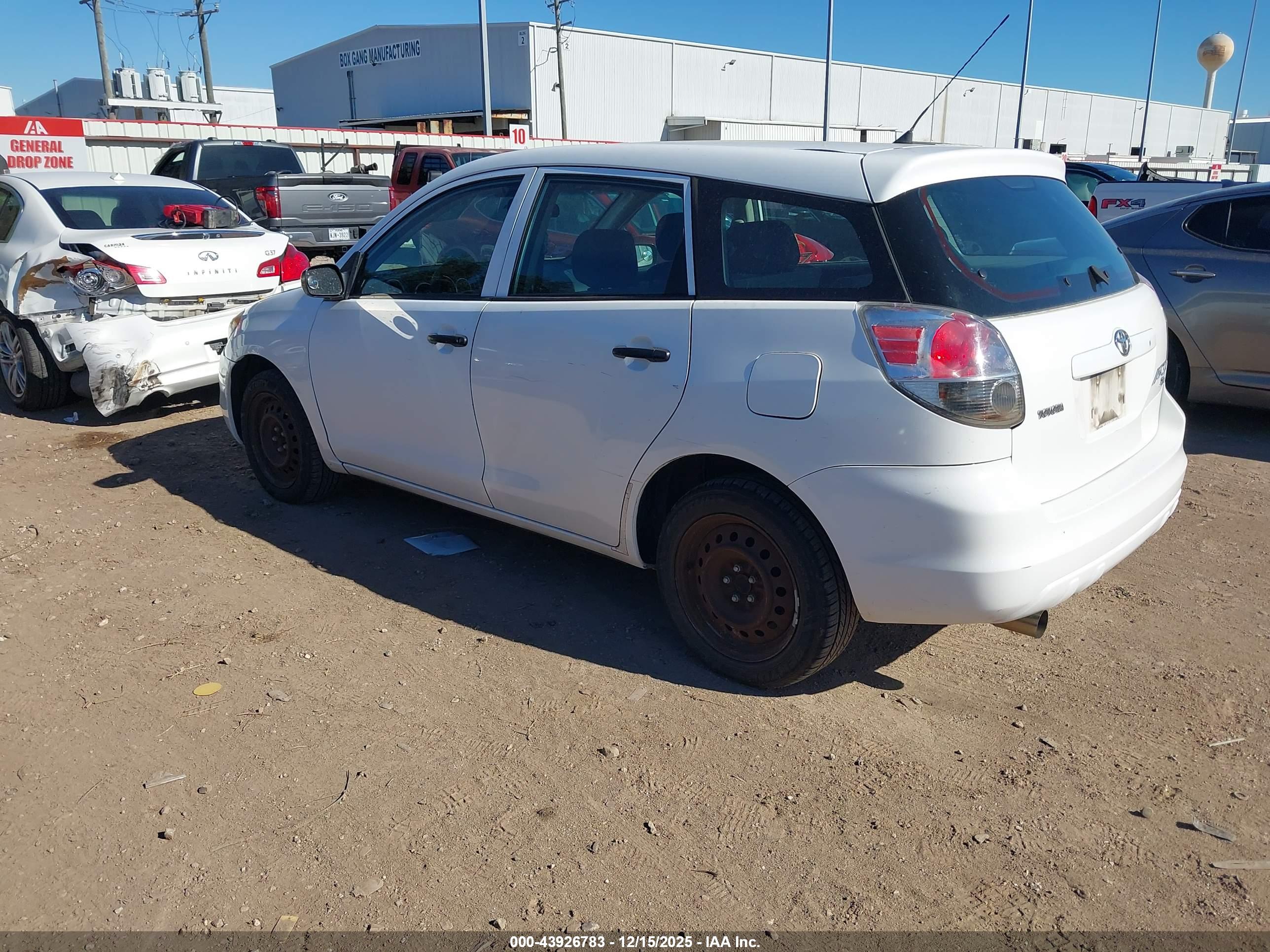 TOYOTA MATRIX image 3