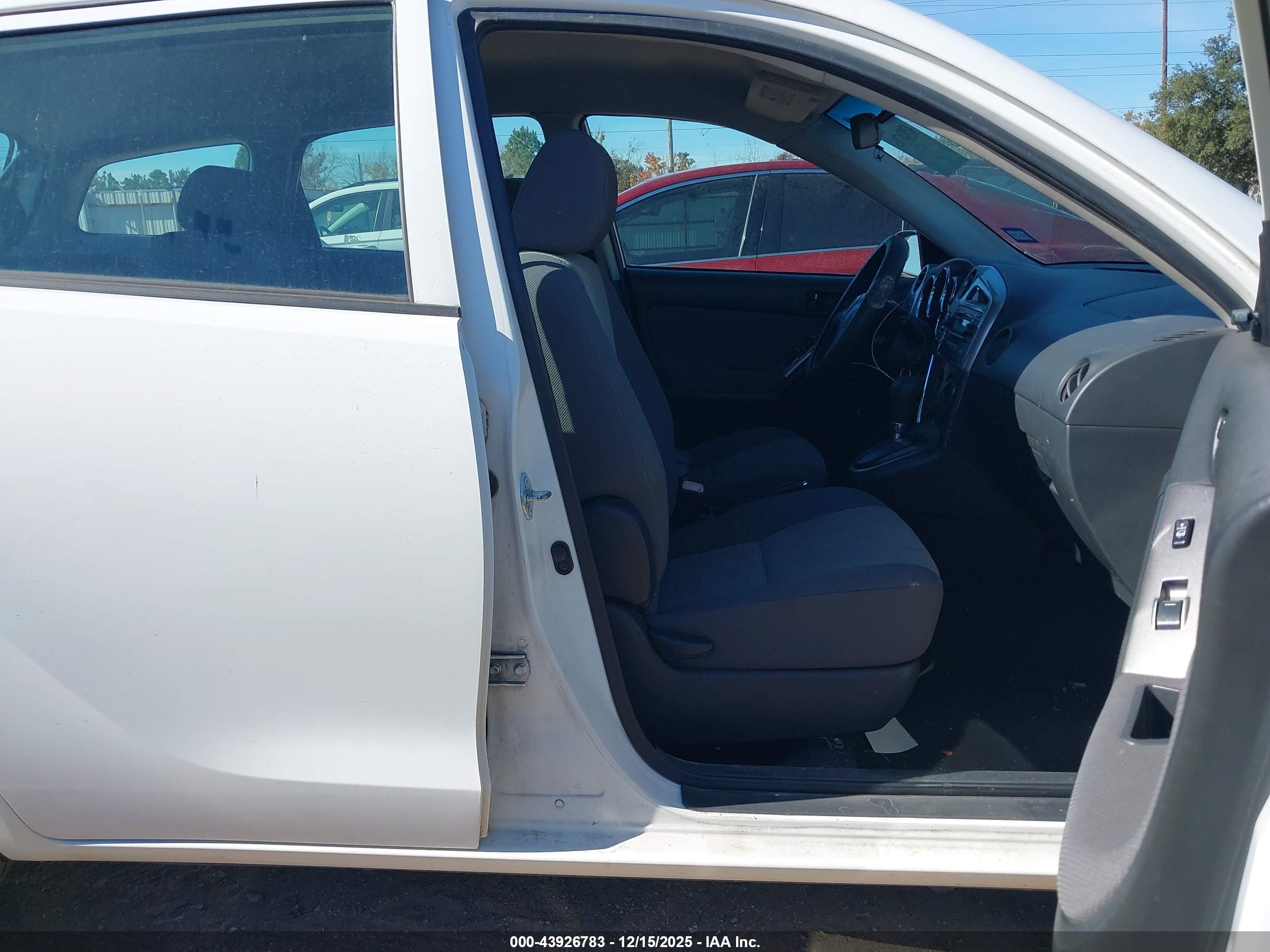 TOYOTA MATRIX image 5