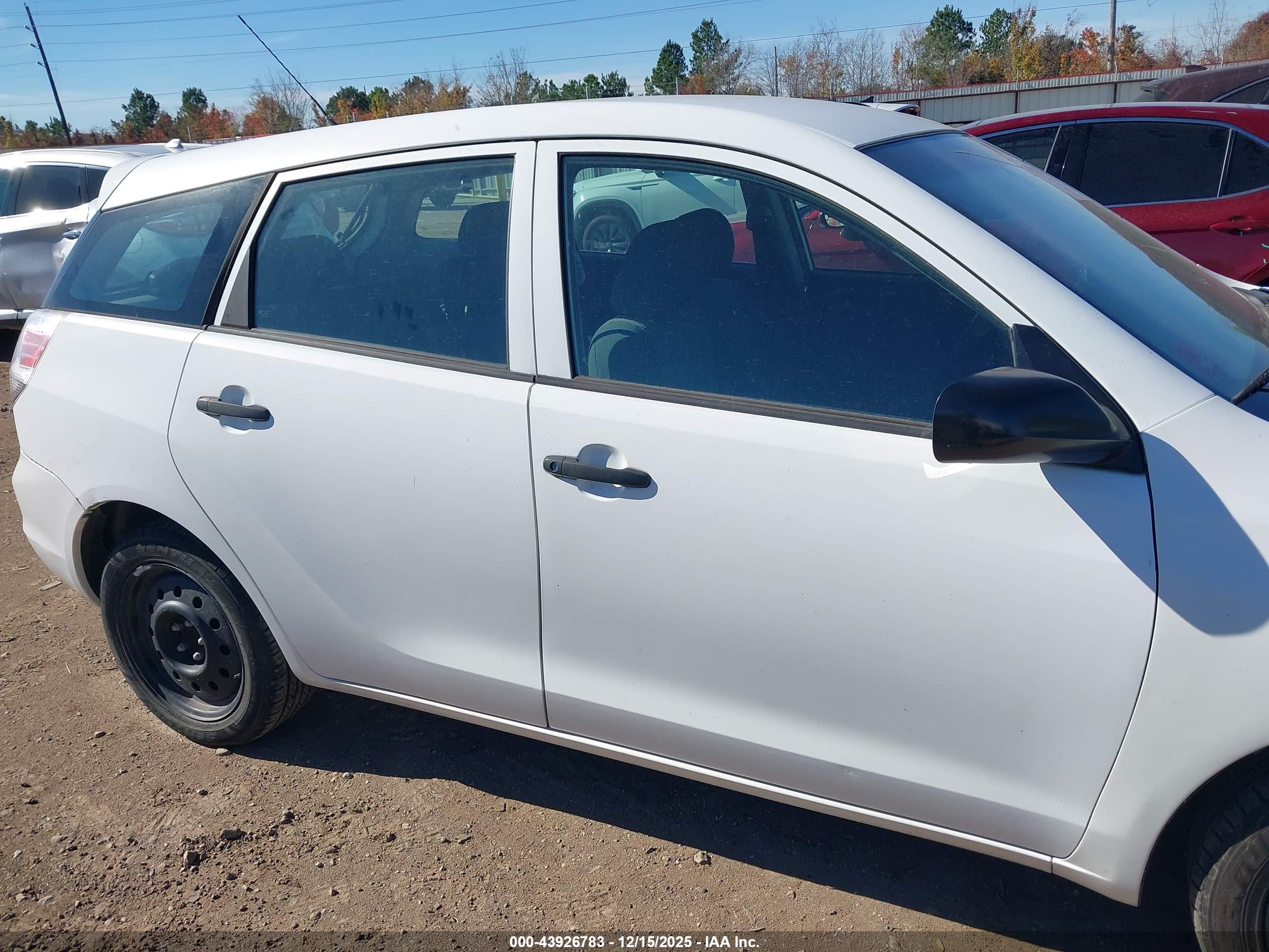 TOYOTA MATRIX image 6
