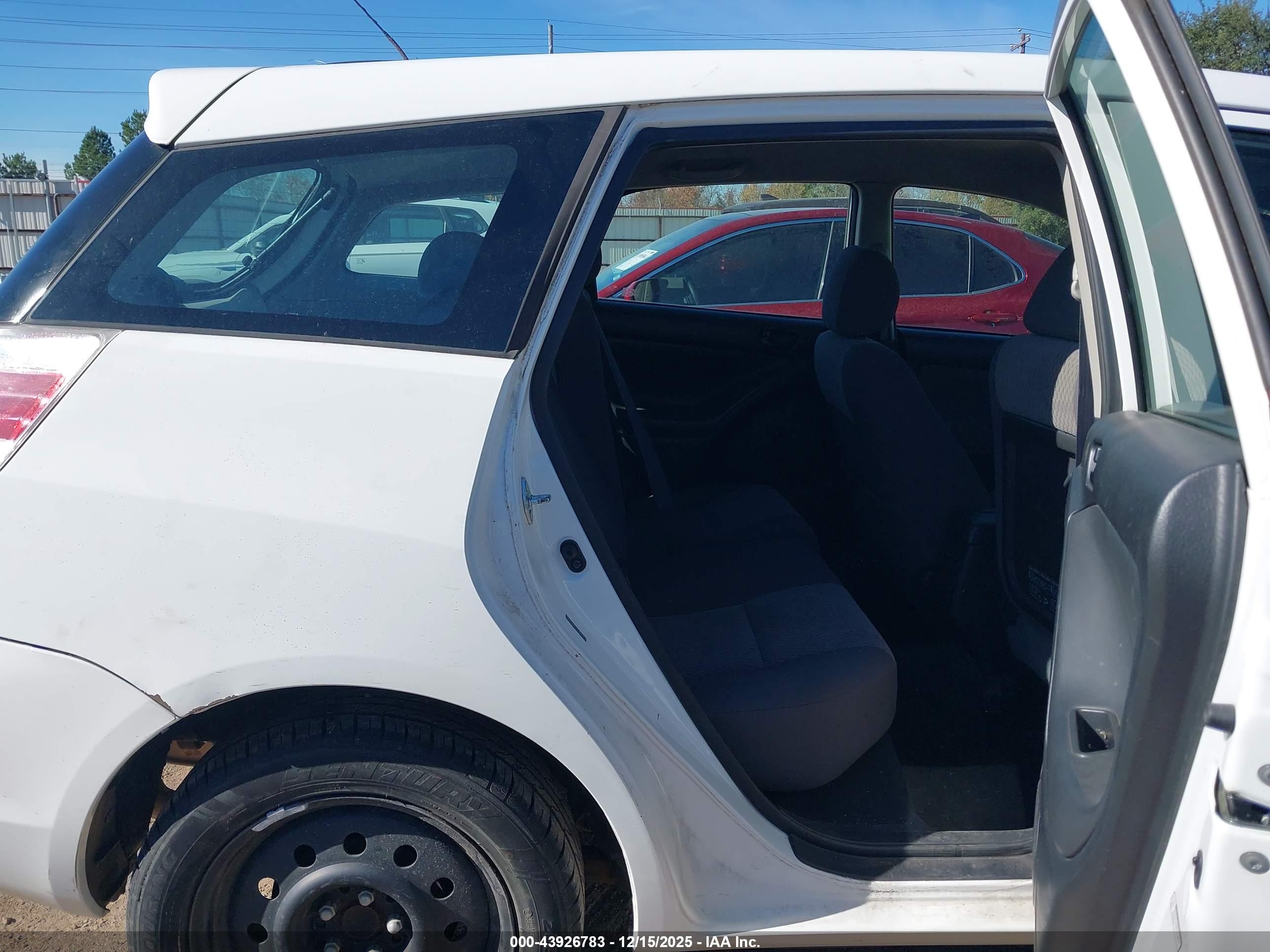 TOYOTA MATRIX image 8
