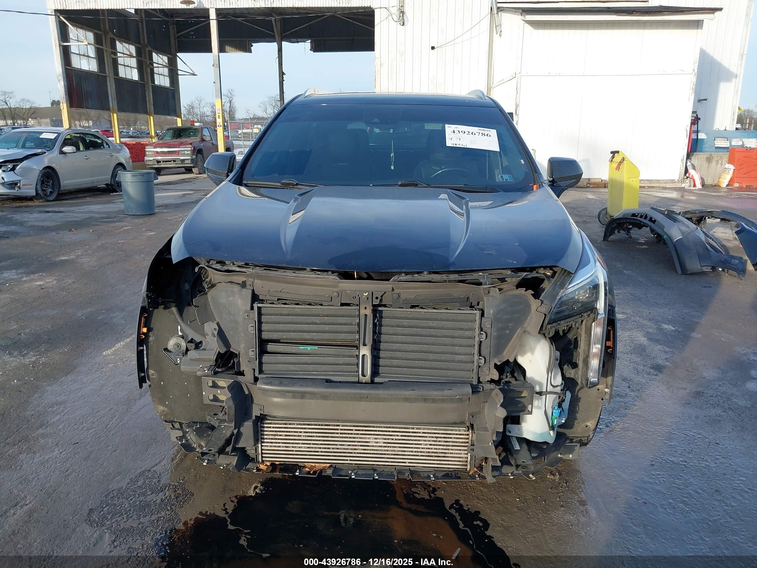 CADILLAC XT4 image 6