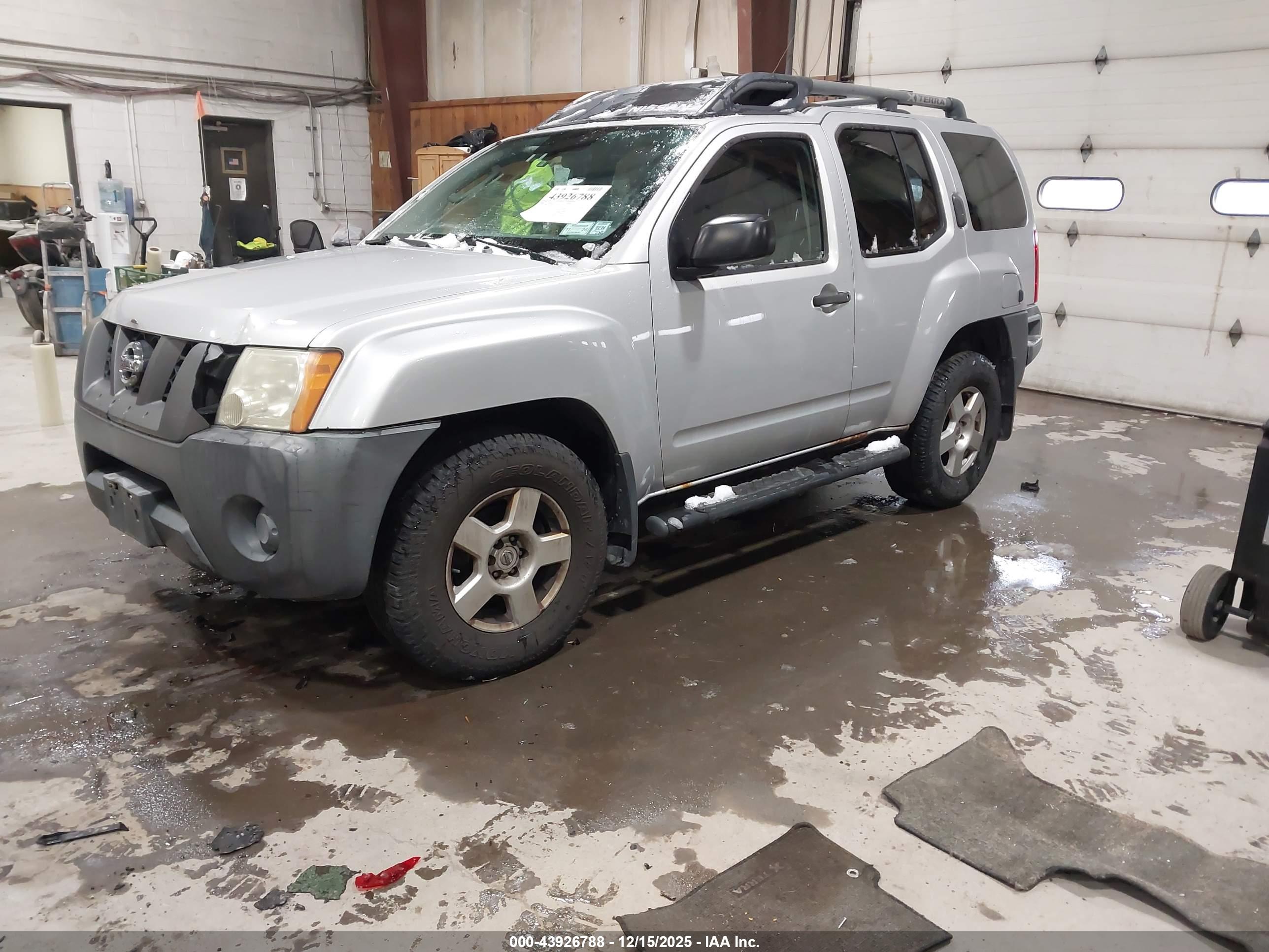 NISSAN XTERRA image 2
