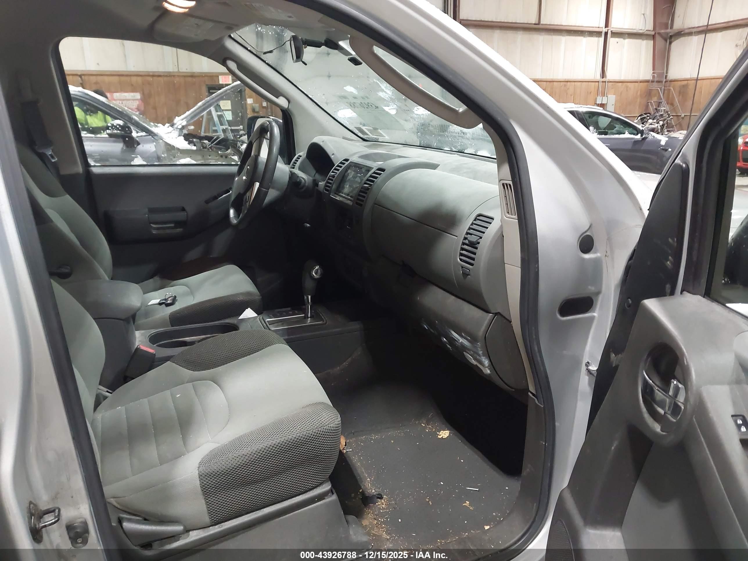 NISSAN XTERRA image 5