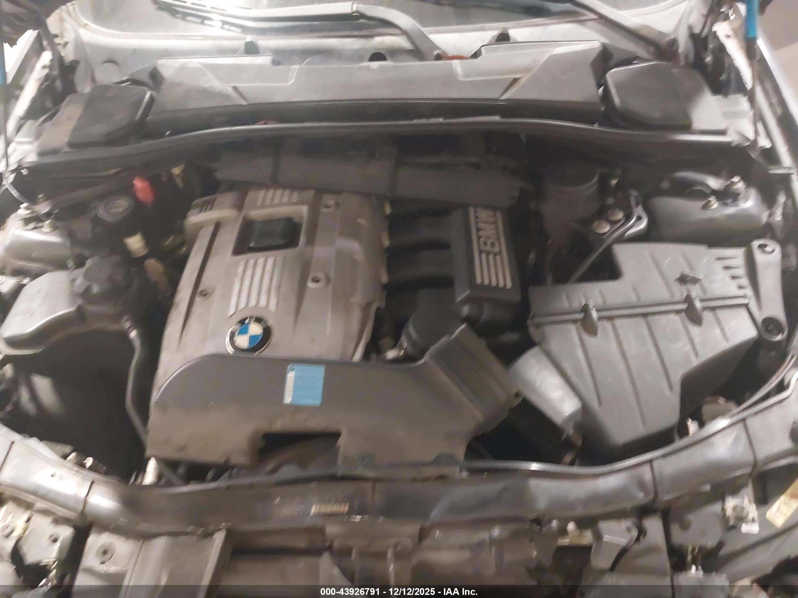 BMW 325I image 10