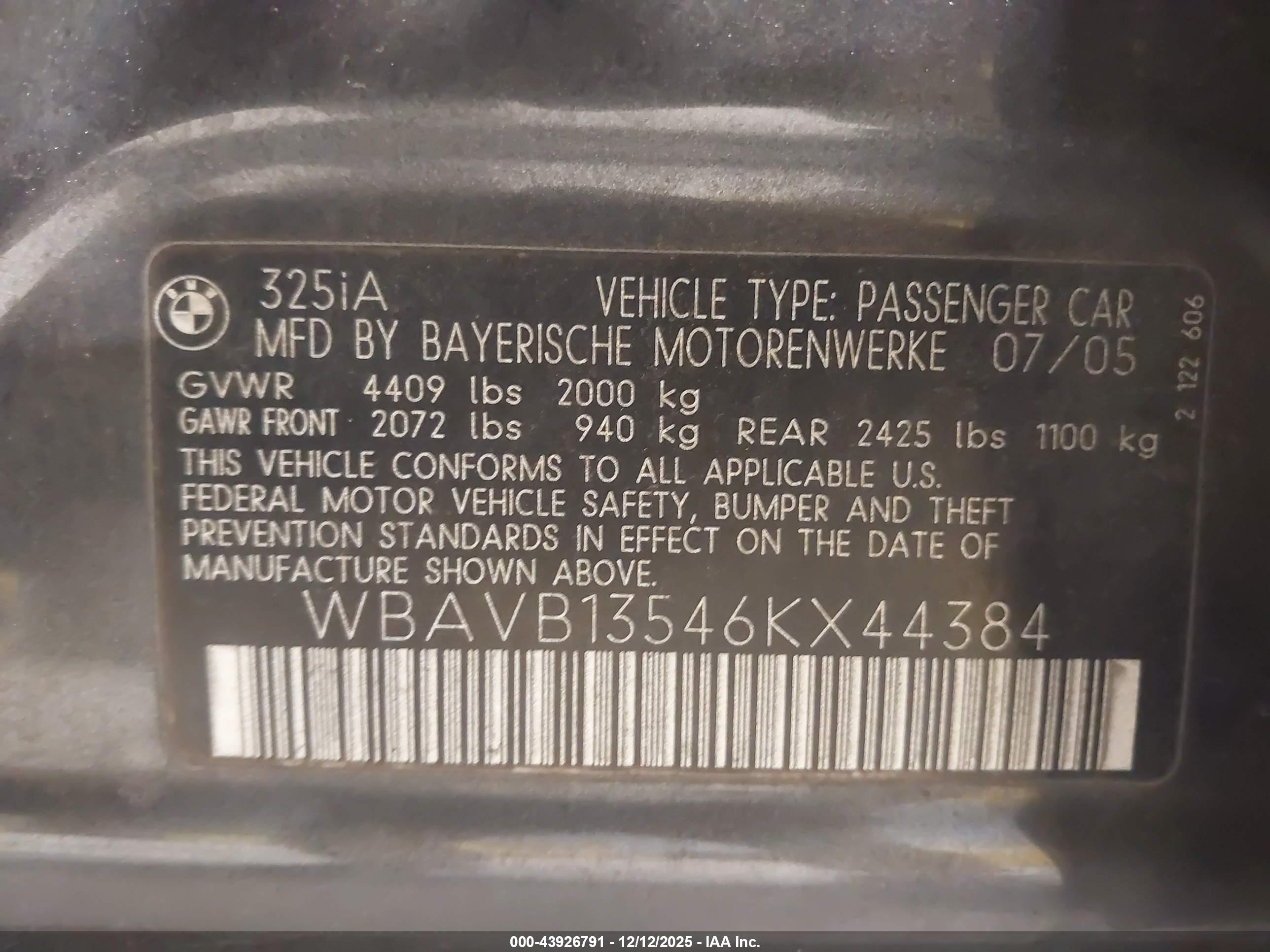 BMW 325I image 9