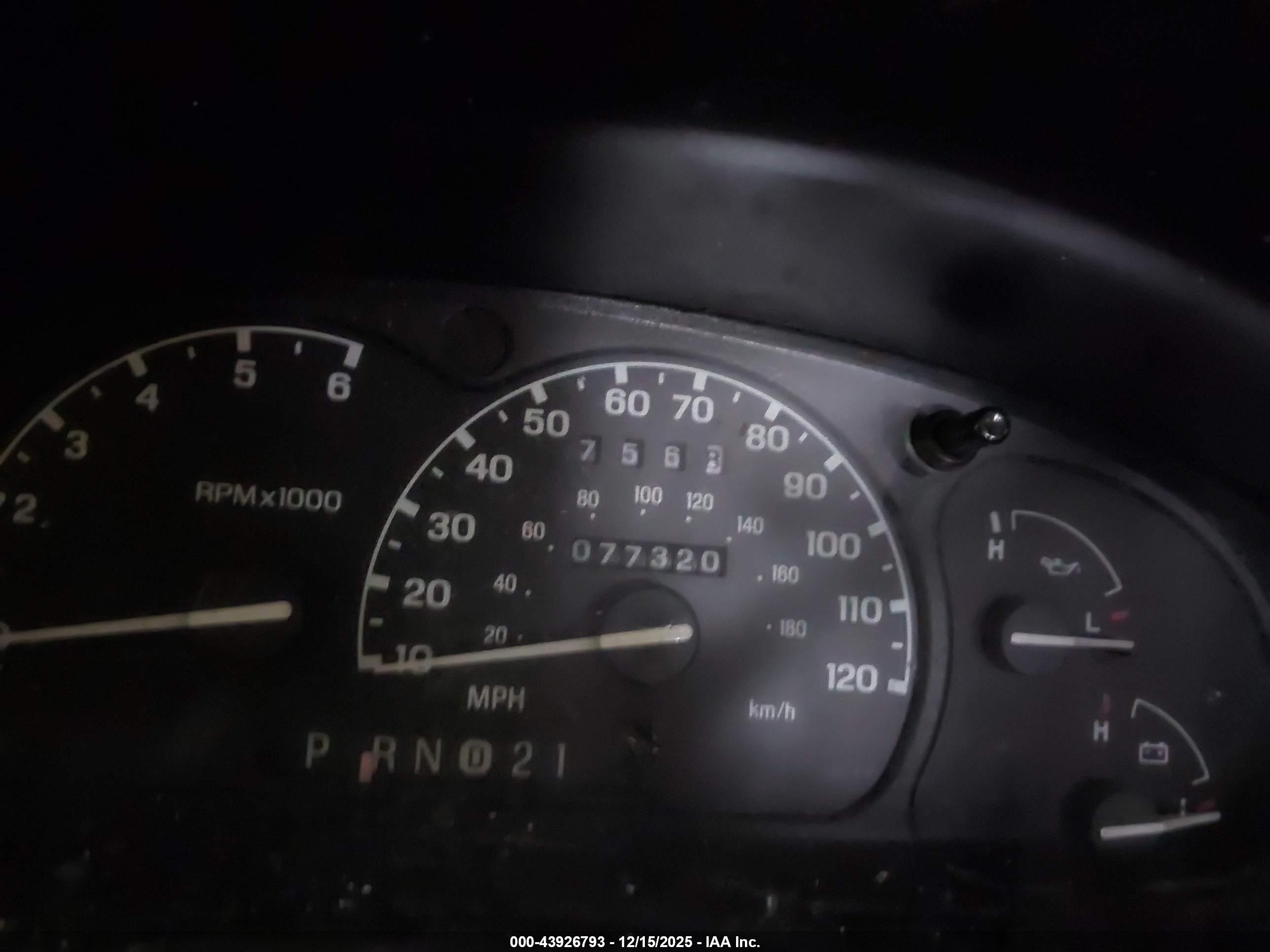 FORD EXPLORER image 7