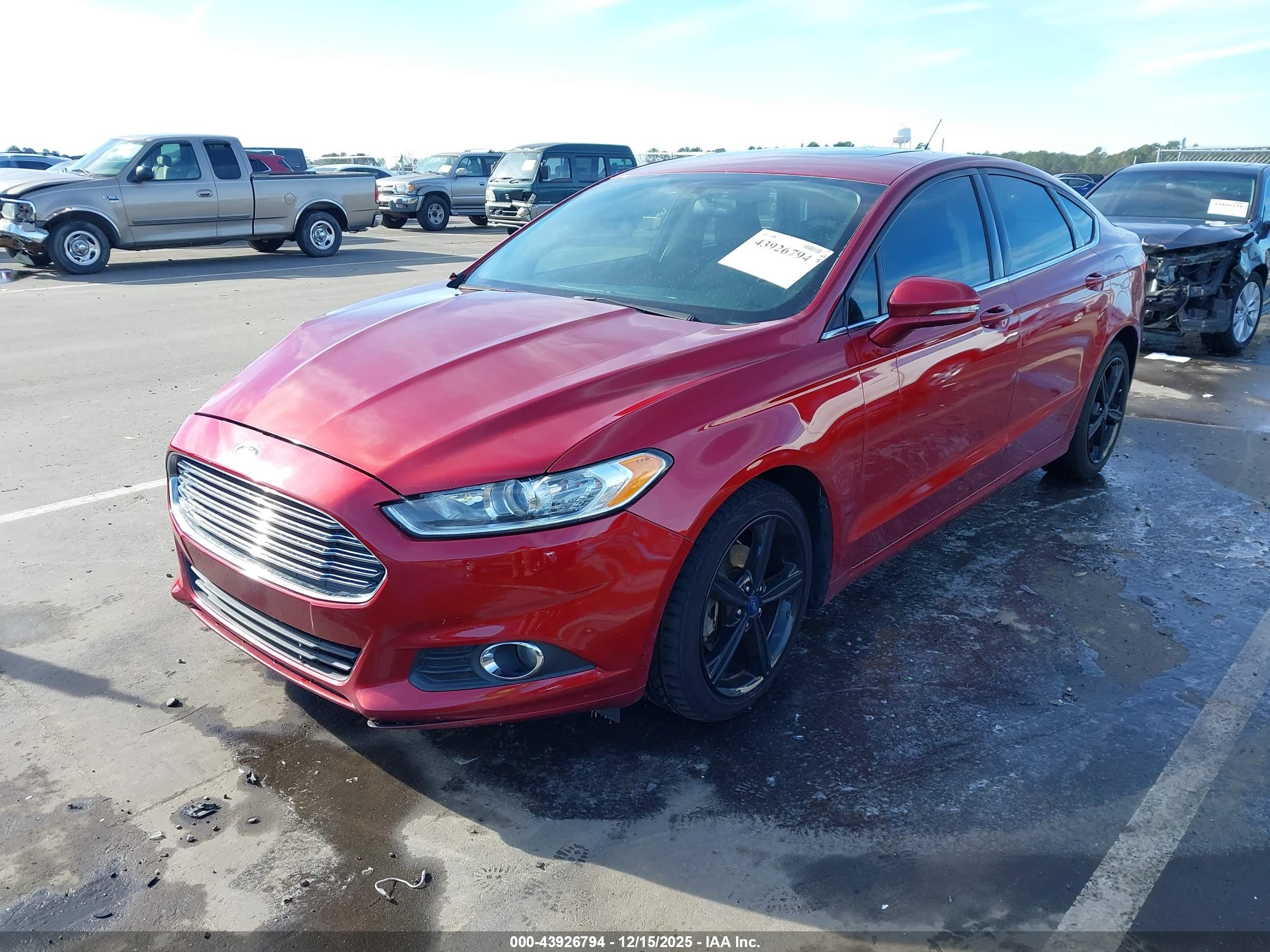 FORD FUSION image 2