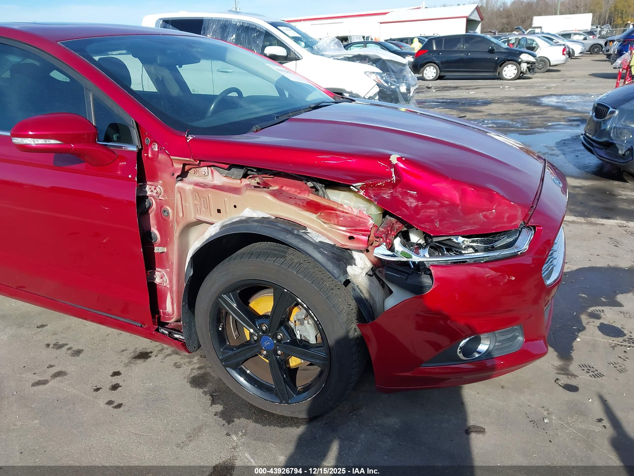 FORD FUSION image 6
