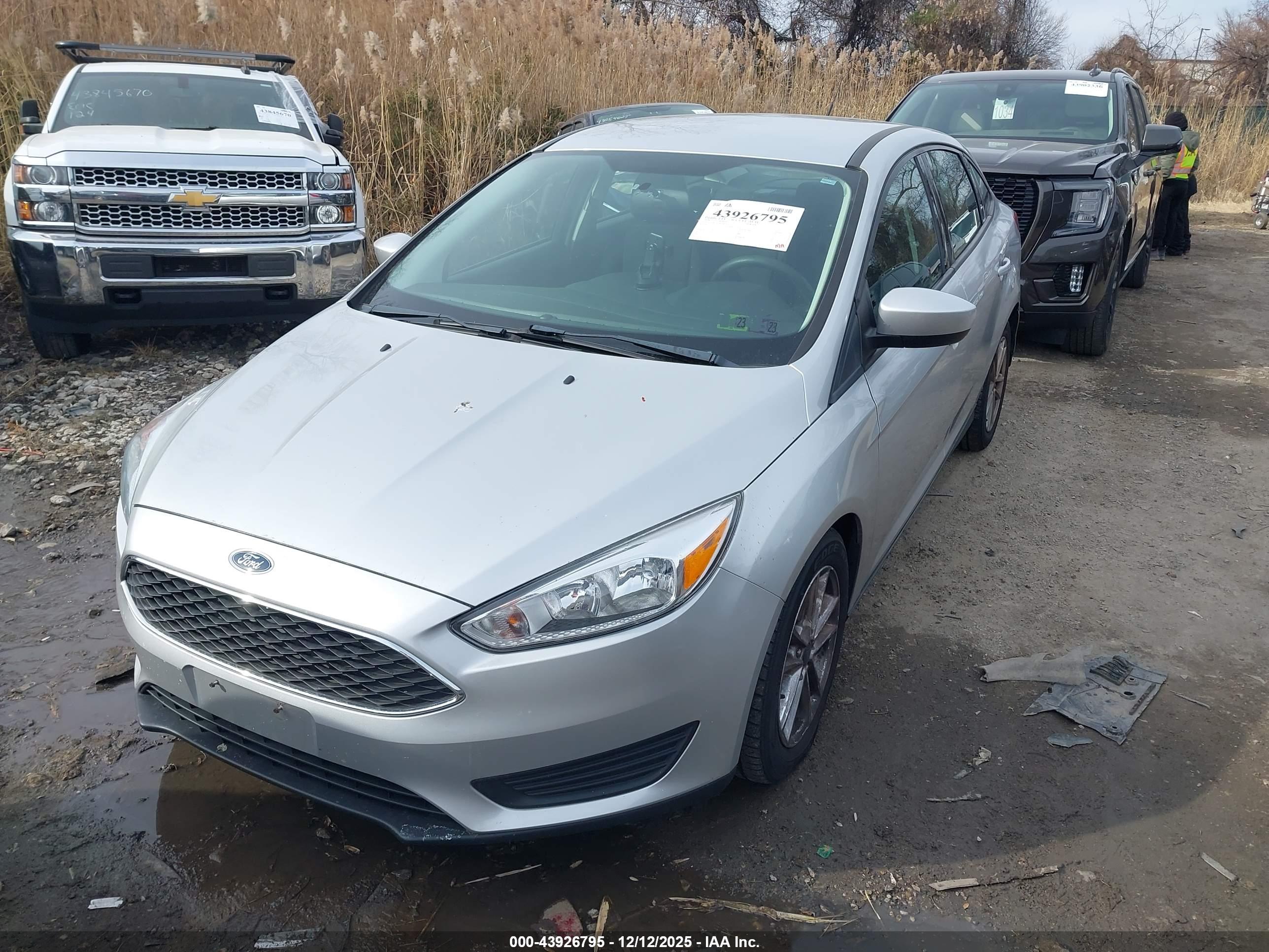 FORD FOCUS image 6